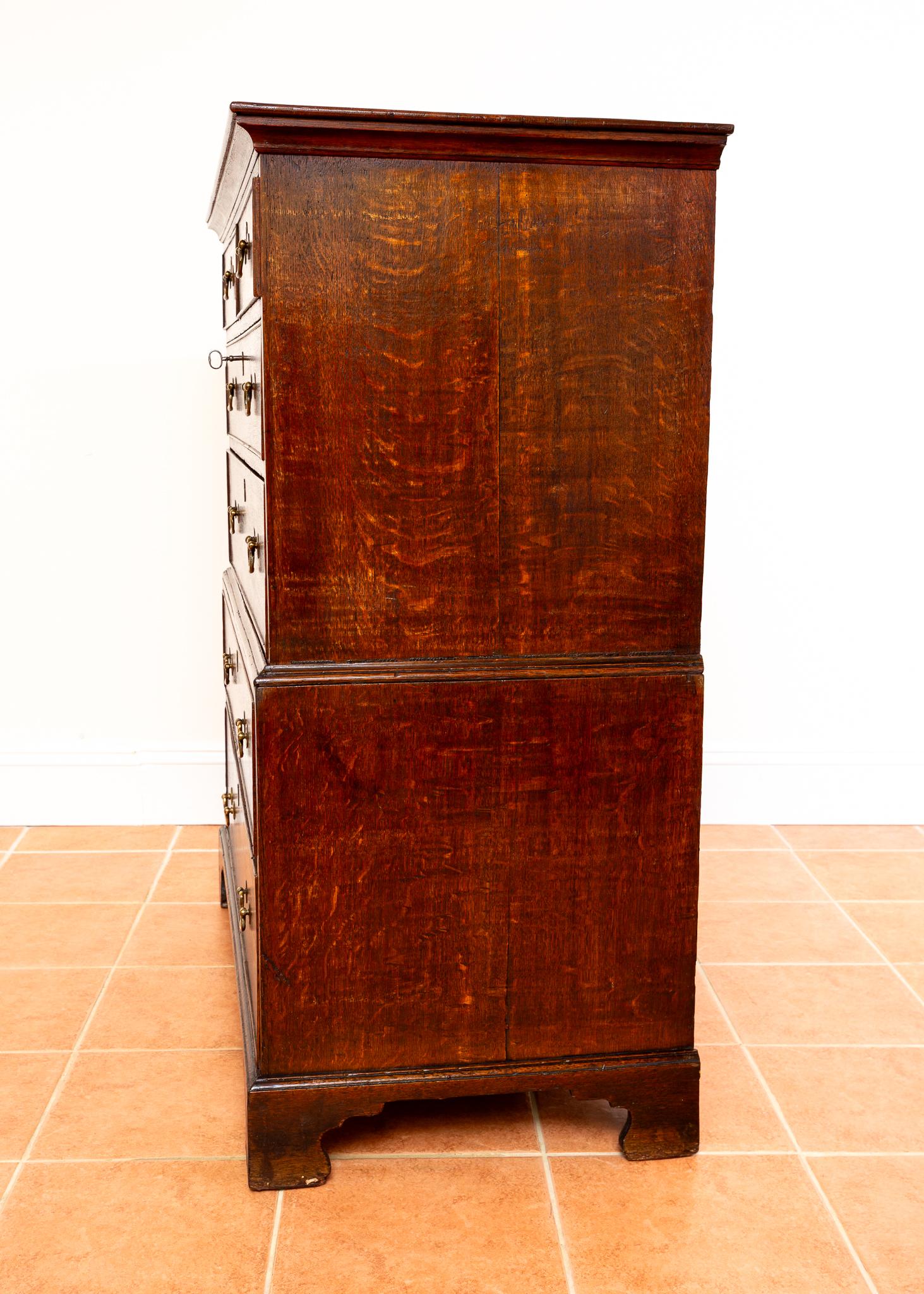 Pecho de roble georgiano en el pecho de cajones 1750 Antiguo Tallboy Country Farmhouse en venta 1