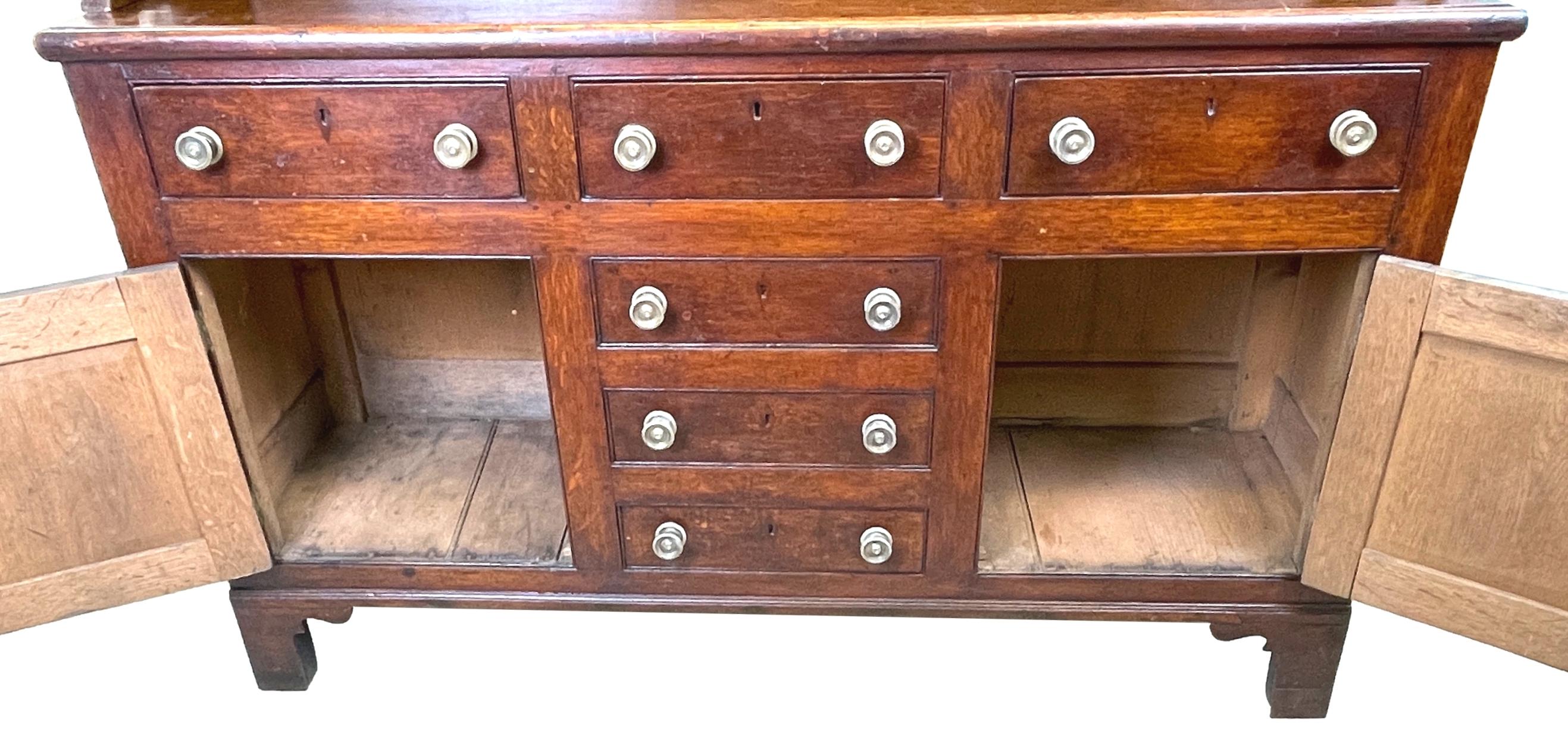 Georgian Oak Dresser with Rack In Good Condition For Sale In Bedfordshire, GB