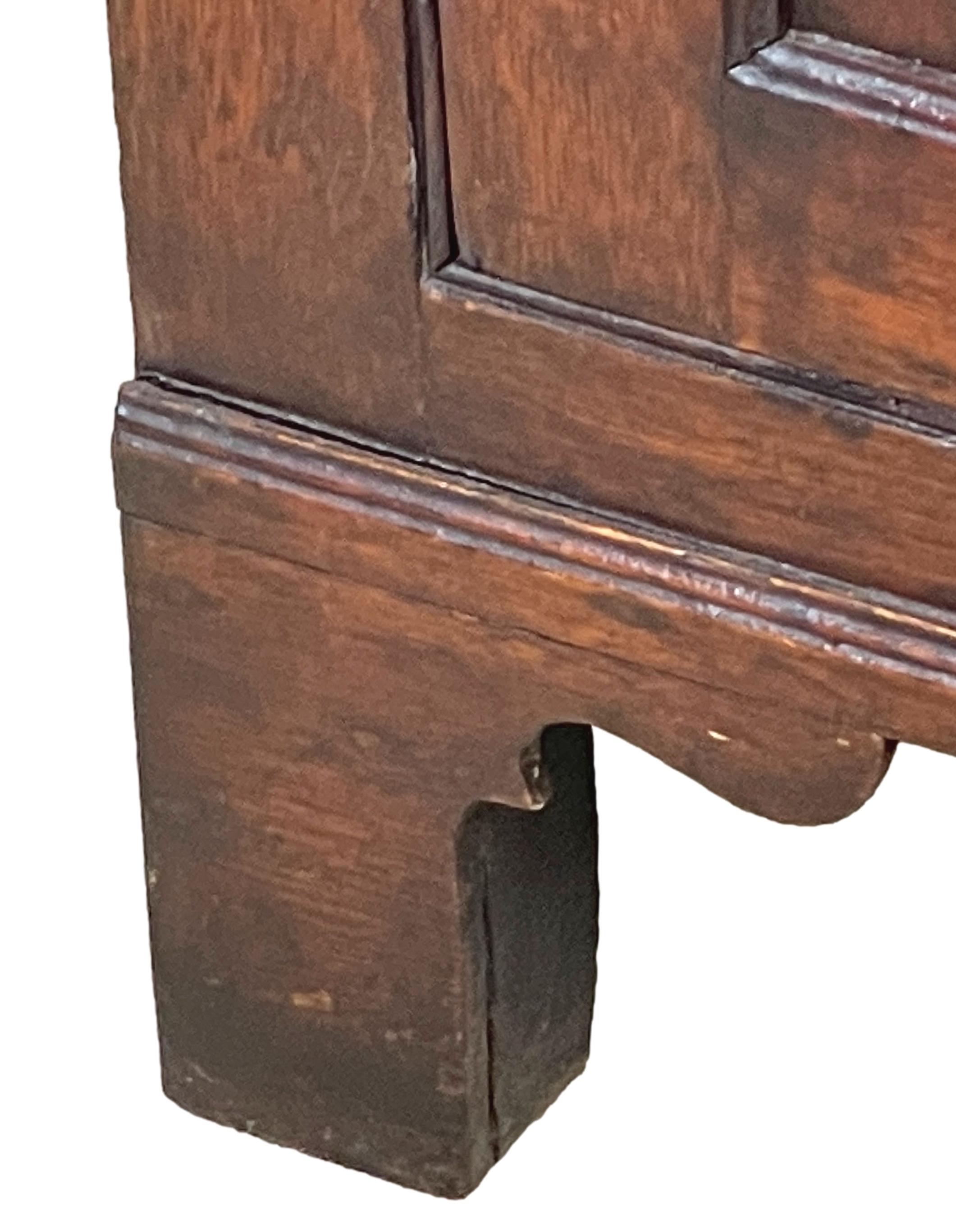 Georgian Oak Dresser with Rack For Sale 1