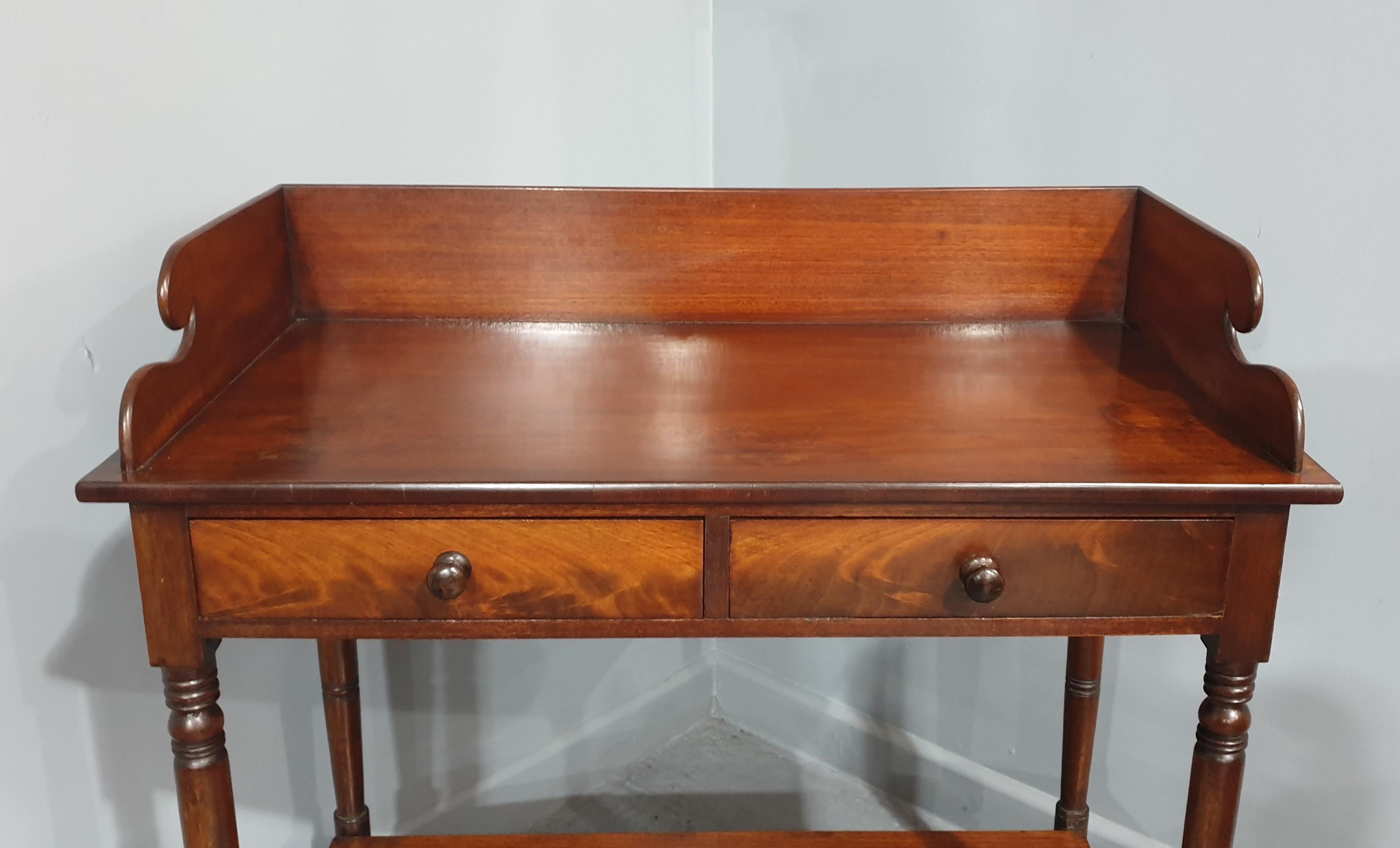 18th Century and Earlier Georgian Oak Lowboy For Sale