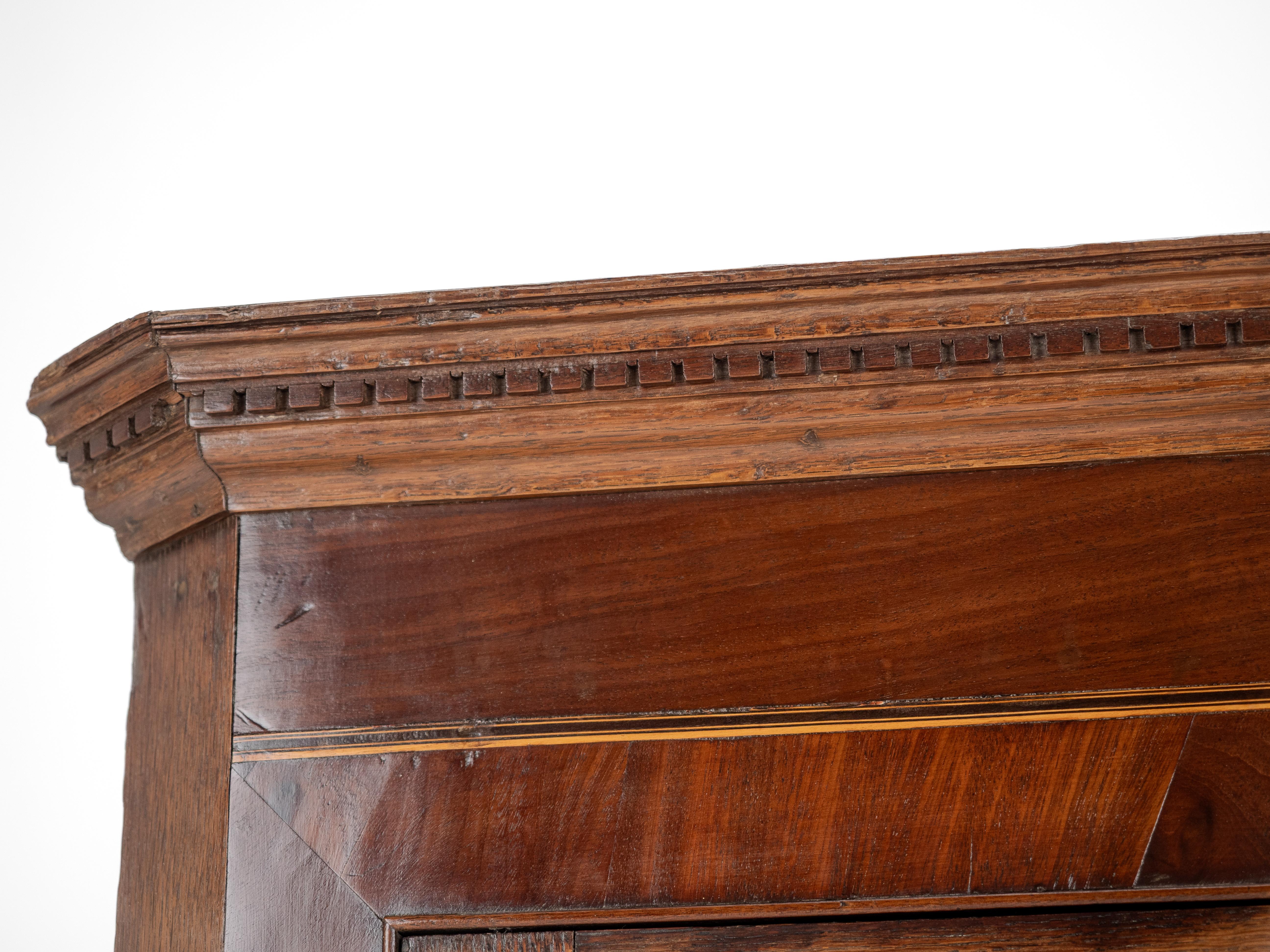 Georgian Oak Mahogany Inlaid Wall-Hanging Corner Cupboard Late c18th George III For Sale 8