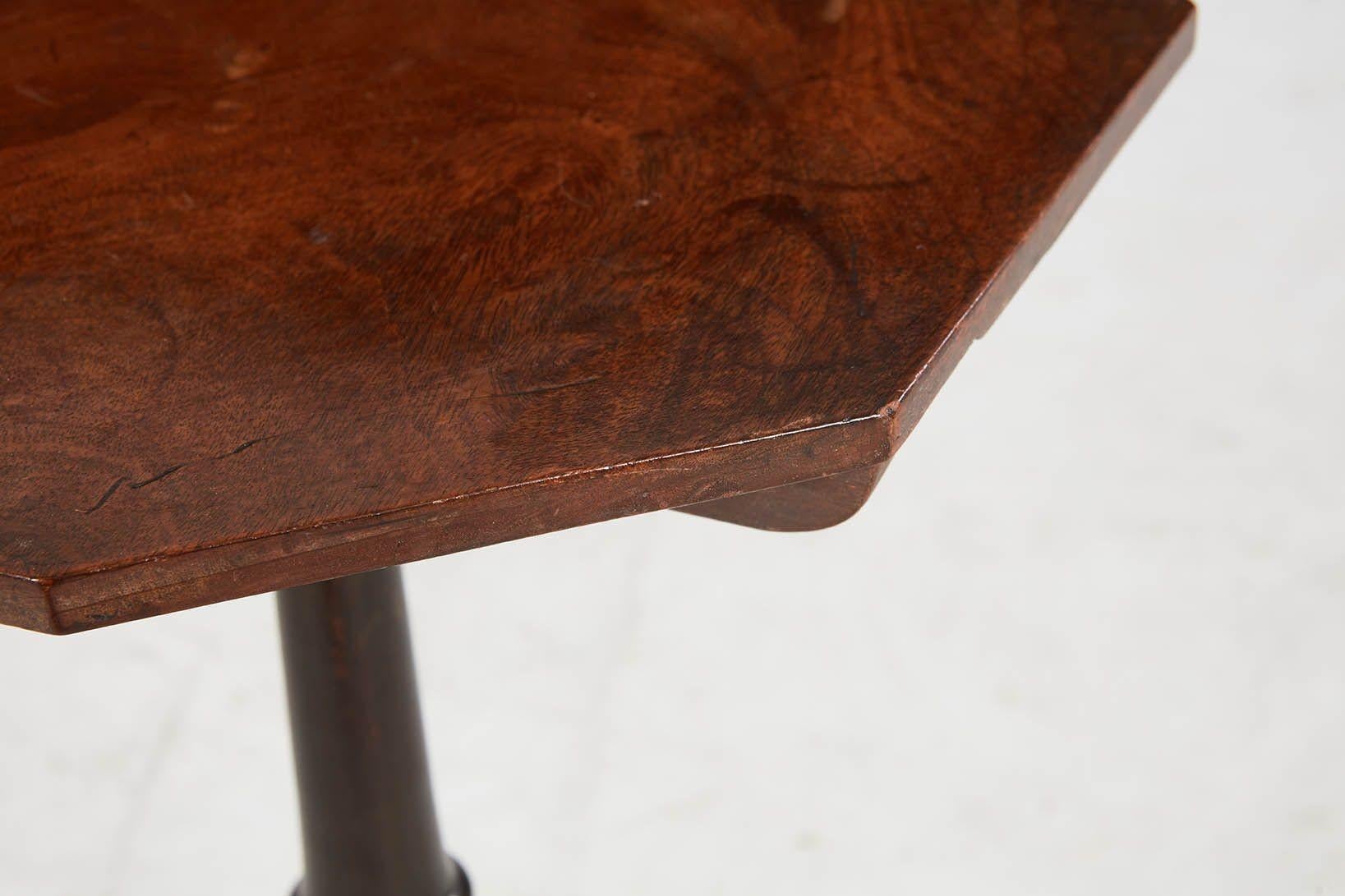 Georgian Octagonal Mahogany Stand For Sale 4