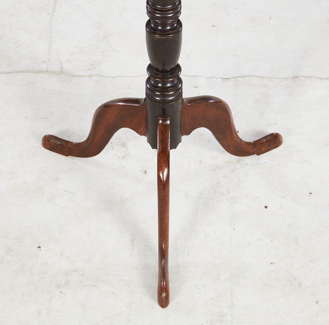 Georgian Octagonal Mahogany Stand In Good Condition For Sale In Greenwich, CT