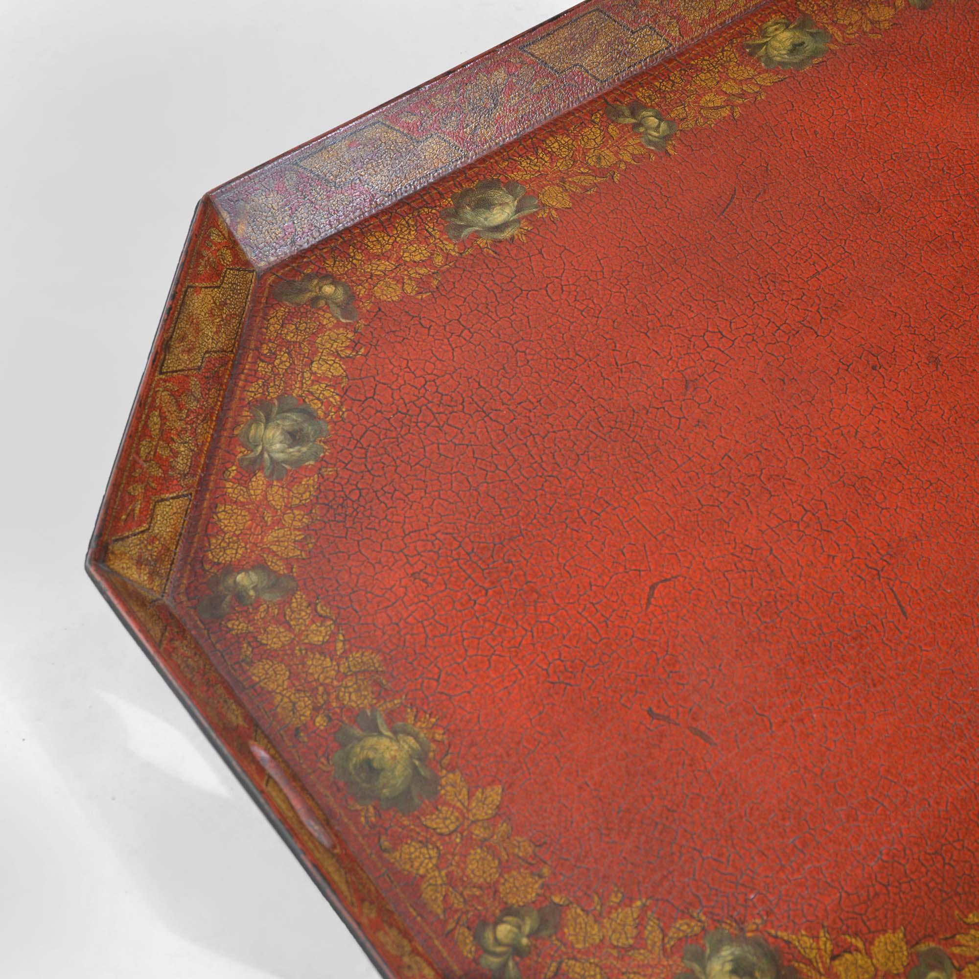 Georgian octagonal scarlet papier maché tray For Sale 4
