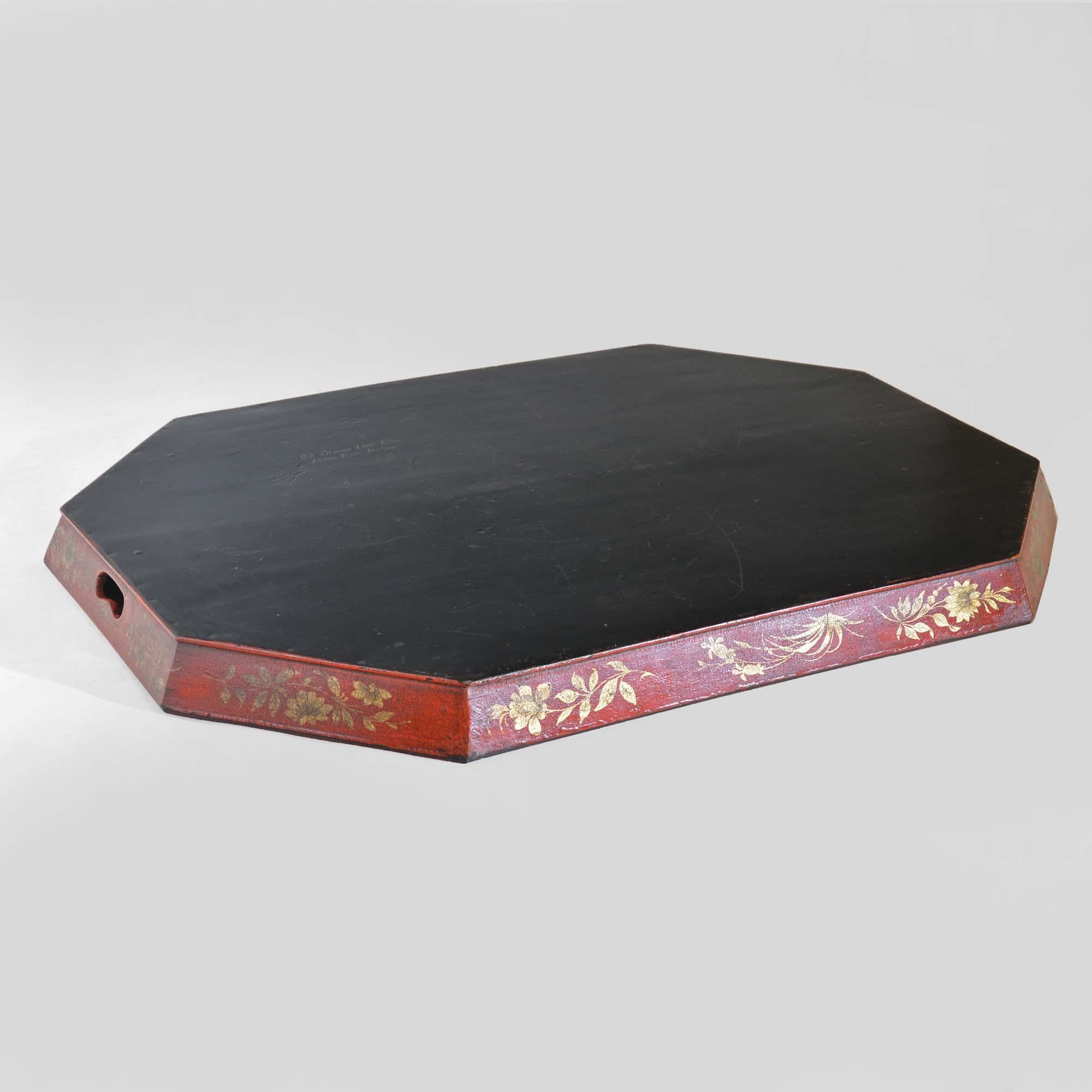 Georgian octagonal scarlet papier maché tray For Sale 7