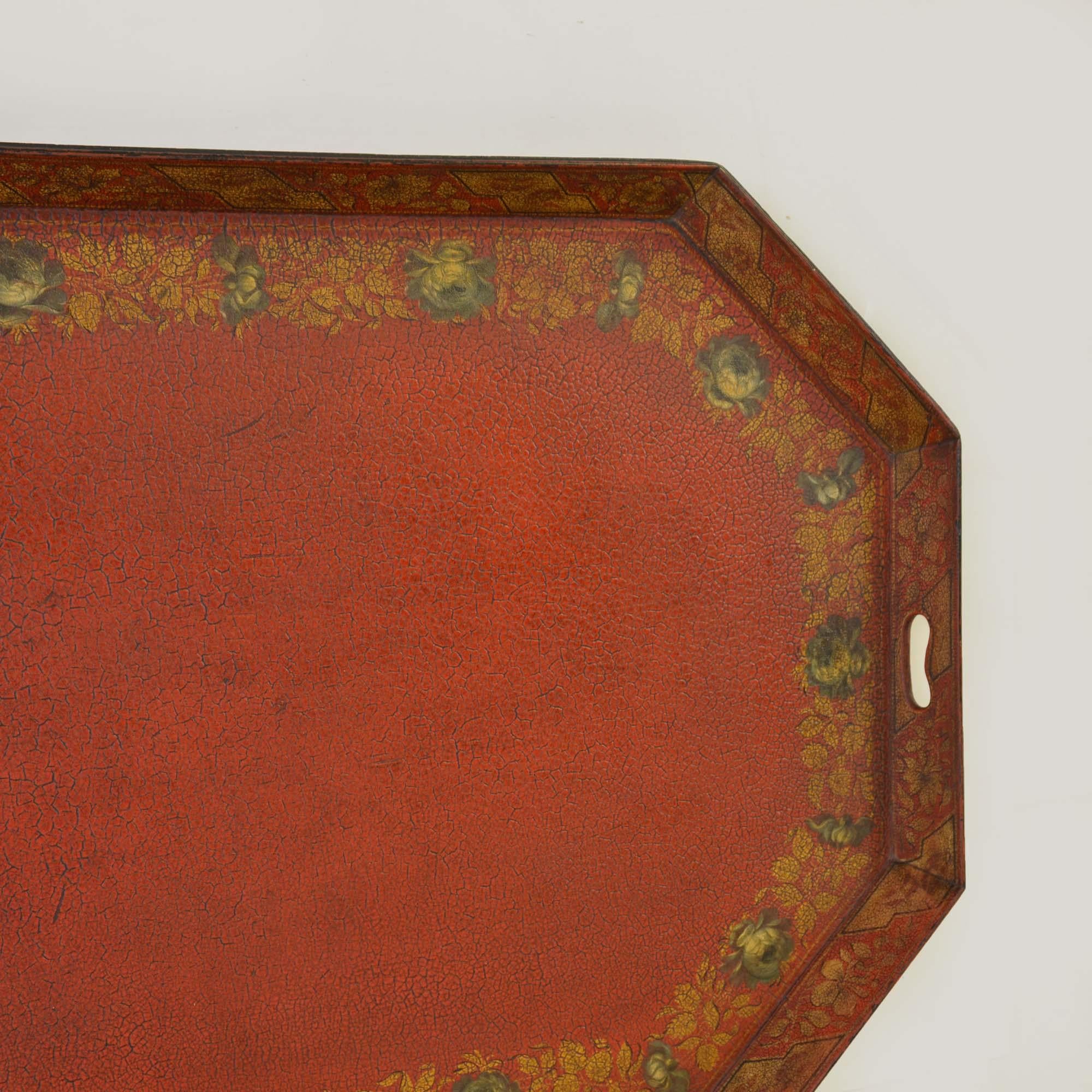 English Georgian octagonal scarlet papier maché tray For Sale
