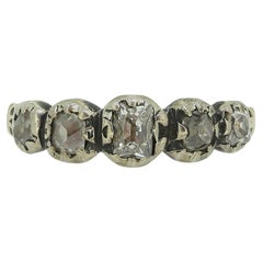 Bague géorgienne à cinq pierres en diamant taille ancienne