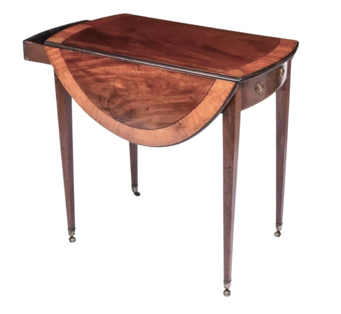 Legno Tavolo ovale georgiano Pembroke in vendita