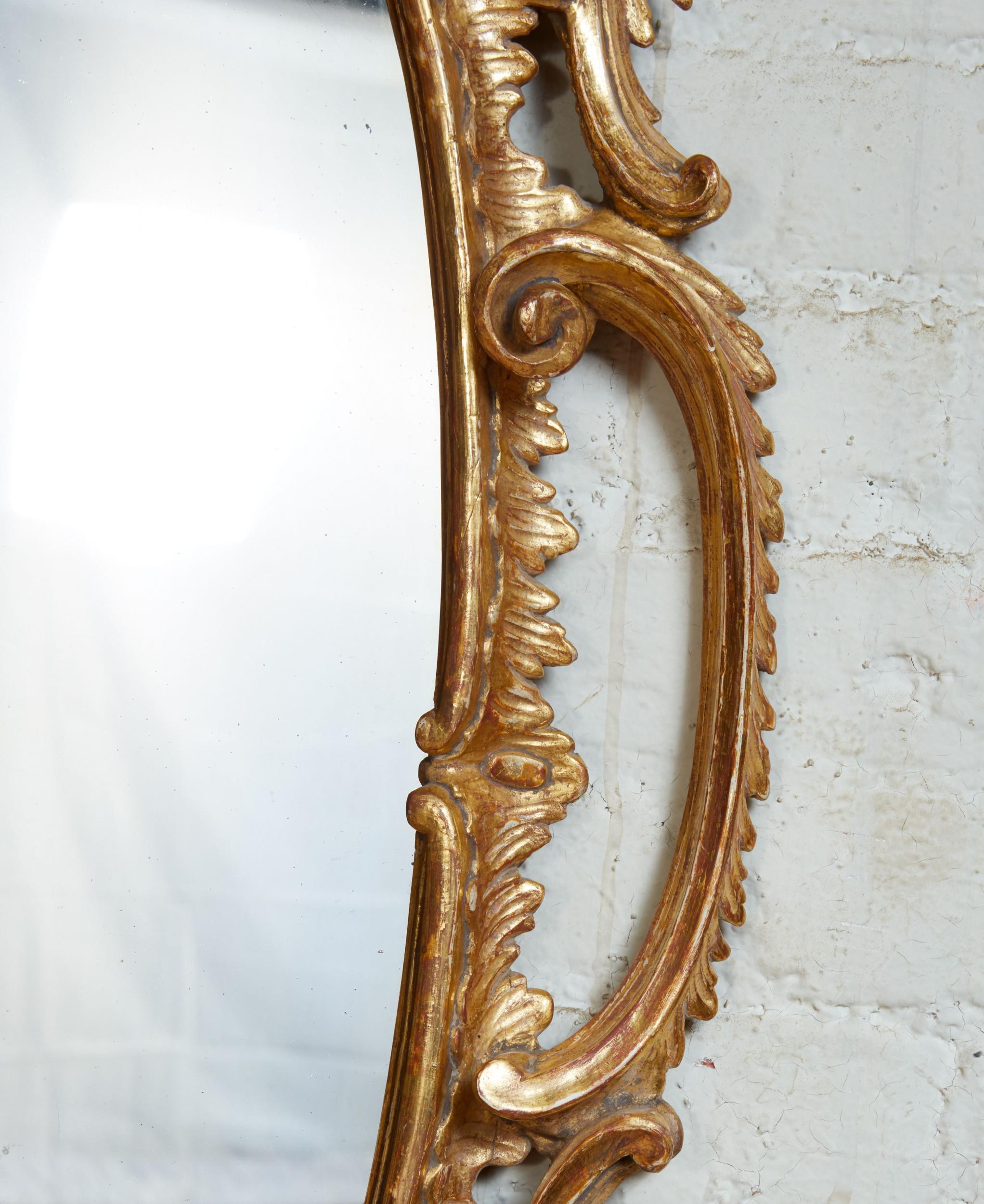 Georgian Oval Rococo Mirror In Good Condition In Greenwich, CT