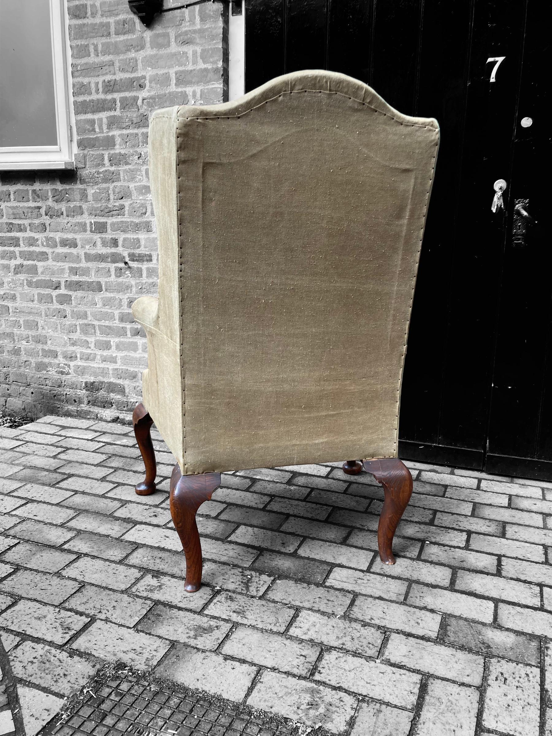 18th Century and Earlier Georgian Overscaled Elm Cabriole Leg Wing Chair For Sale