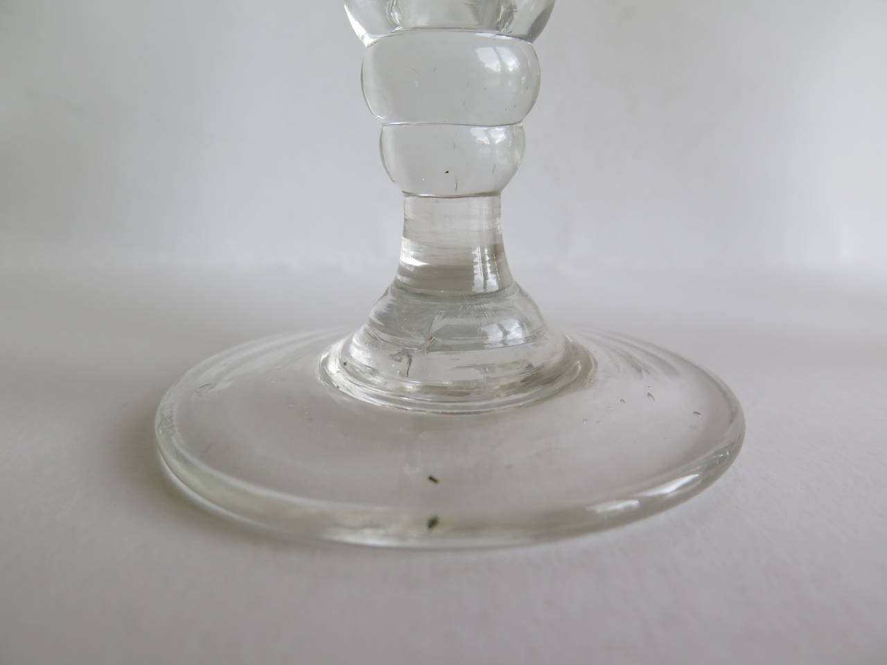 Georgian PAIR of Engraved Wine or Ale Drinking Glasses Hand Blown, circa 1790 1