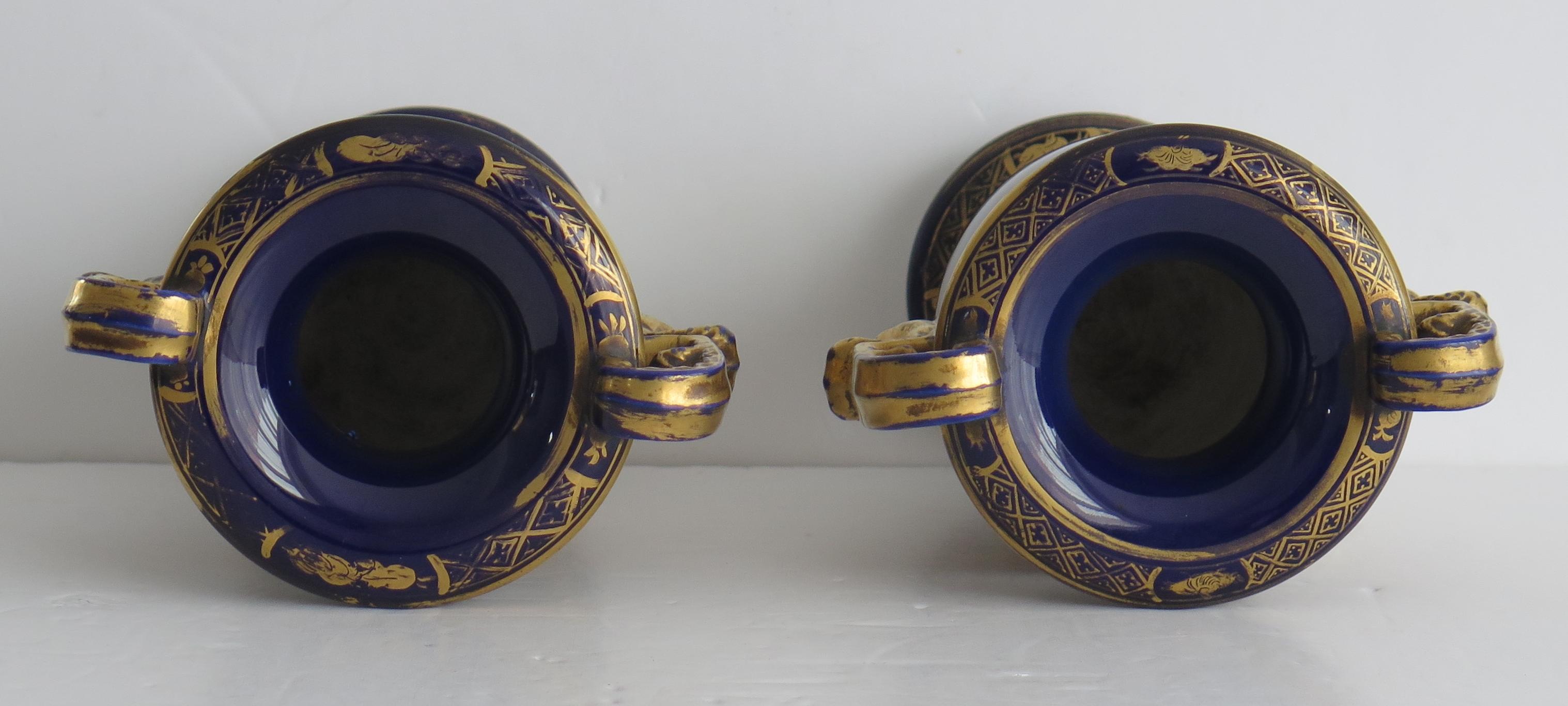 19th Century Georgian Pair of Mason's Ironstone Vases with Gold Gilded Pattern, circa 1818 For Sale