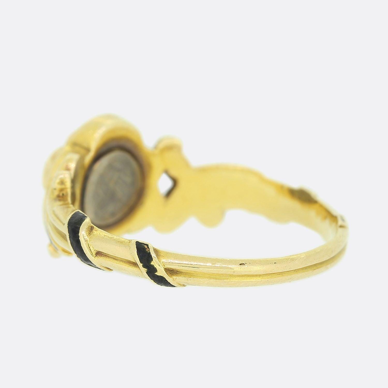 Georgischer Ring mit Perlen, Diamanten und Emaille für trauernde Menschen (Rundschliff) im Angebot