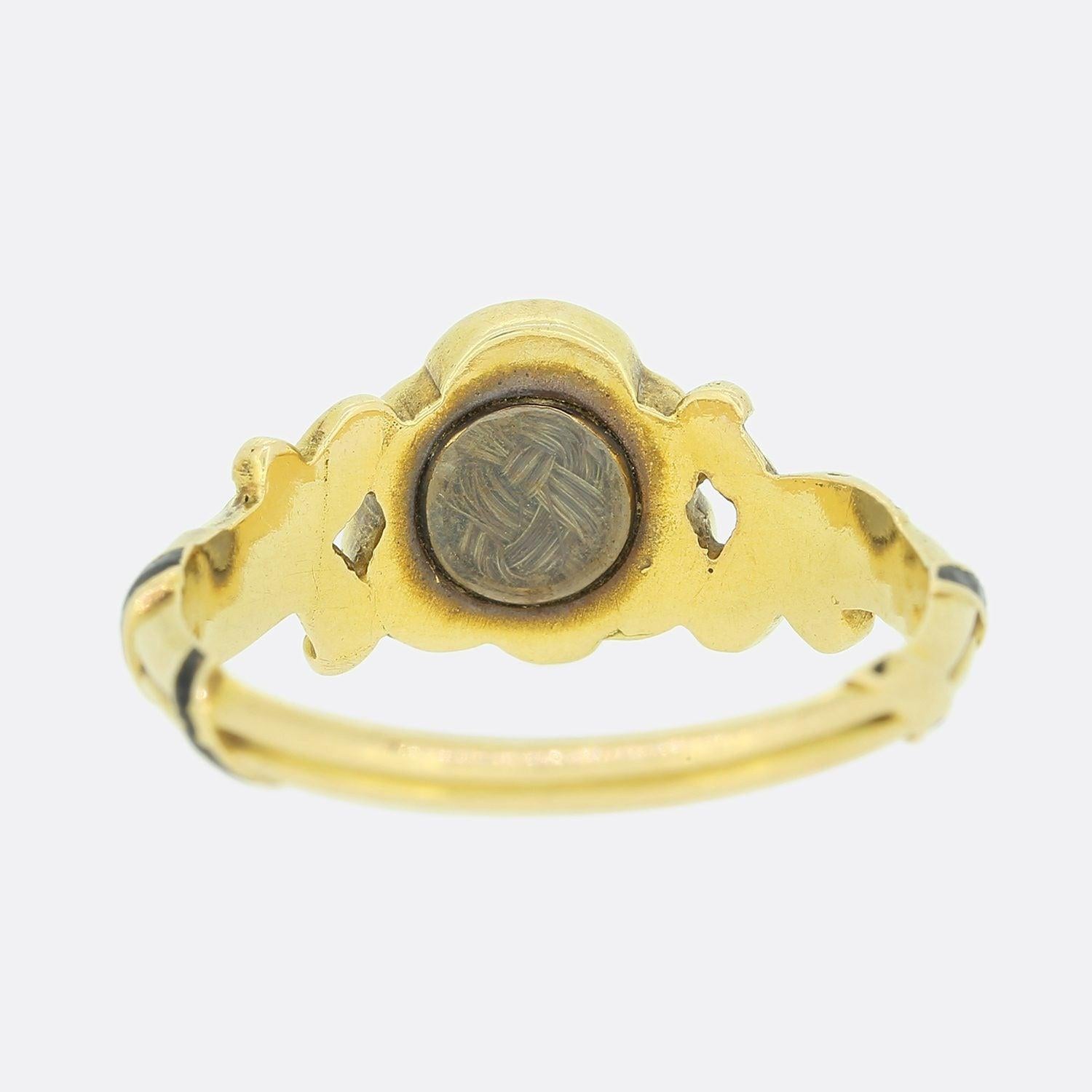 Georgischer Ring mit Perlen, Diamanten und Emaille für trauernde Menschen im Zustand „Gut“ im Angebot in London, GB