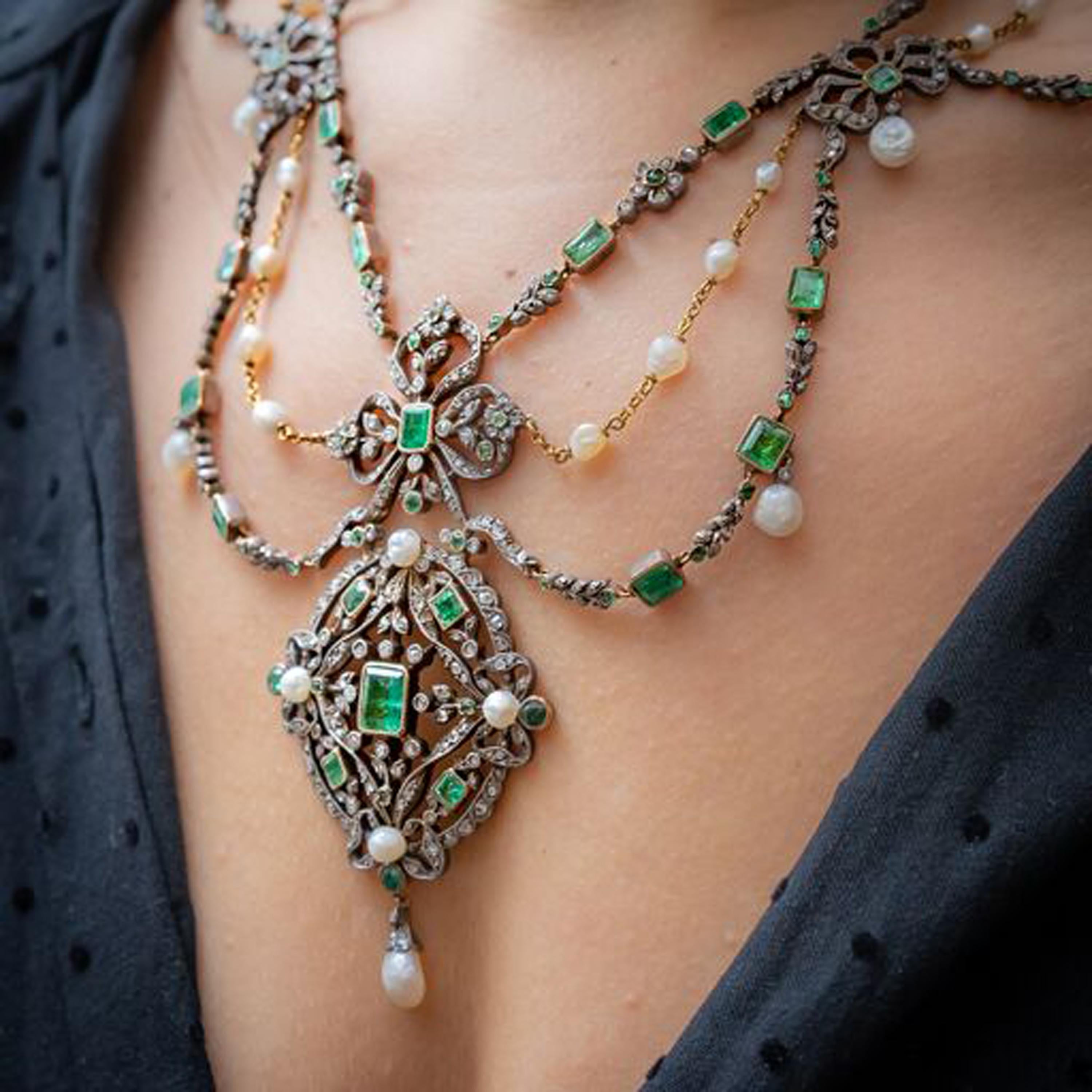 pearl emerald necklace