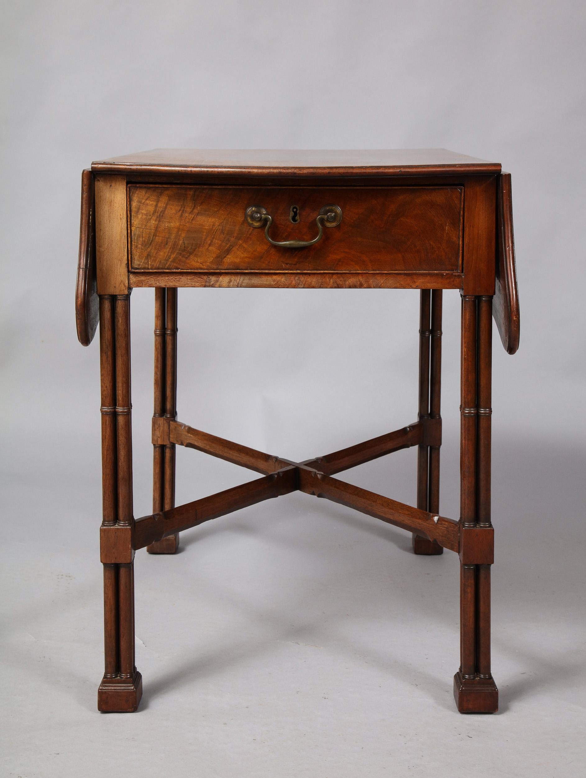 Georgian Pembroke Table in the Manner of Thomas Chippendale 2