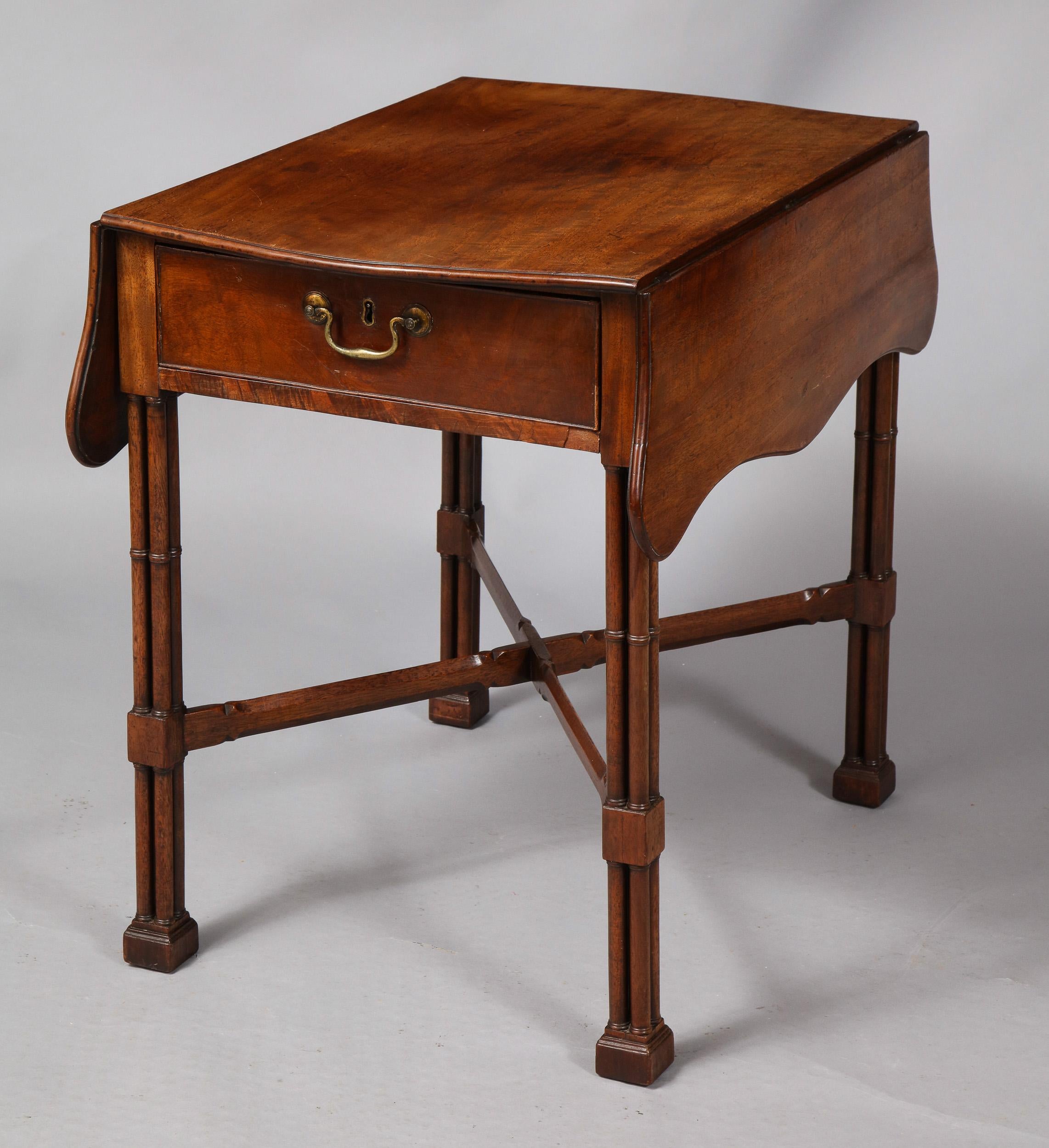 Georgian Pembroke Table in the Manner of Thomas Chippendale 10