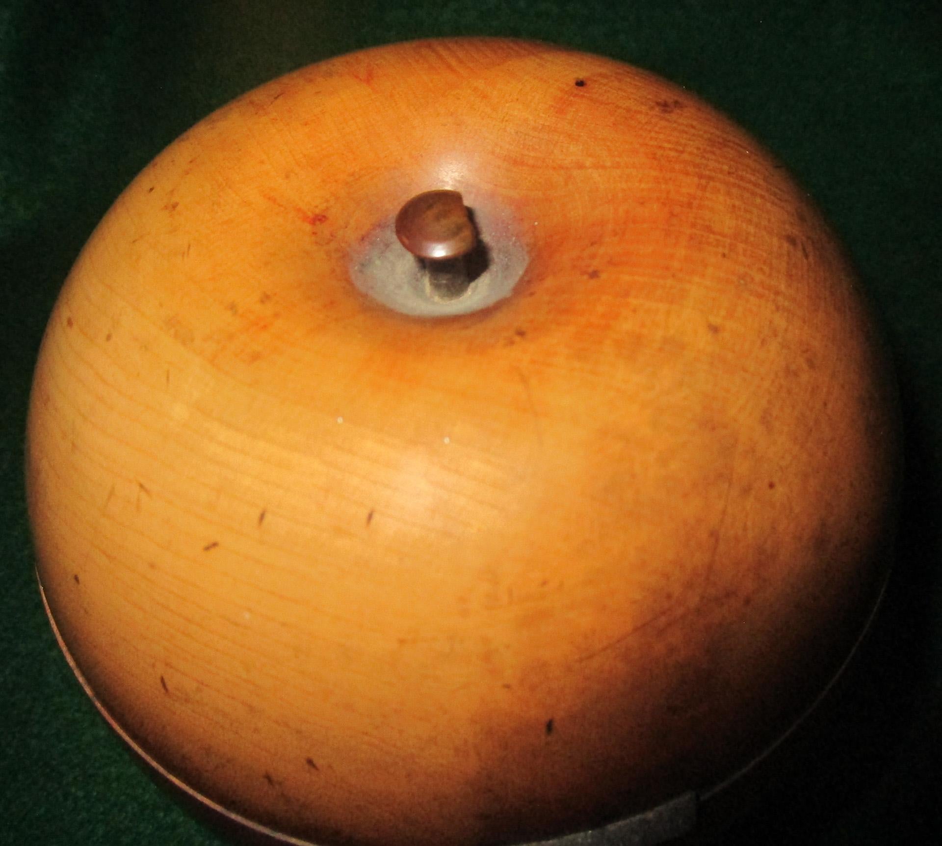 Apfelförmige Treen-Teedose aus der georgianischen Periode im Angebot 1