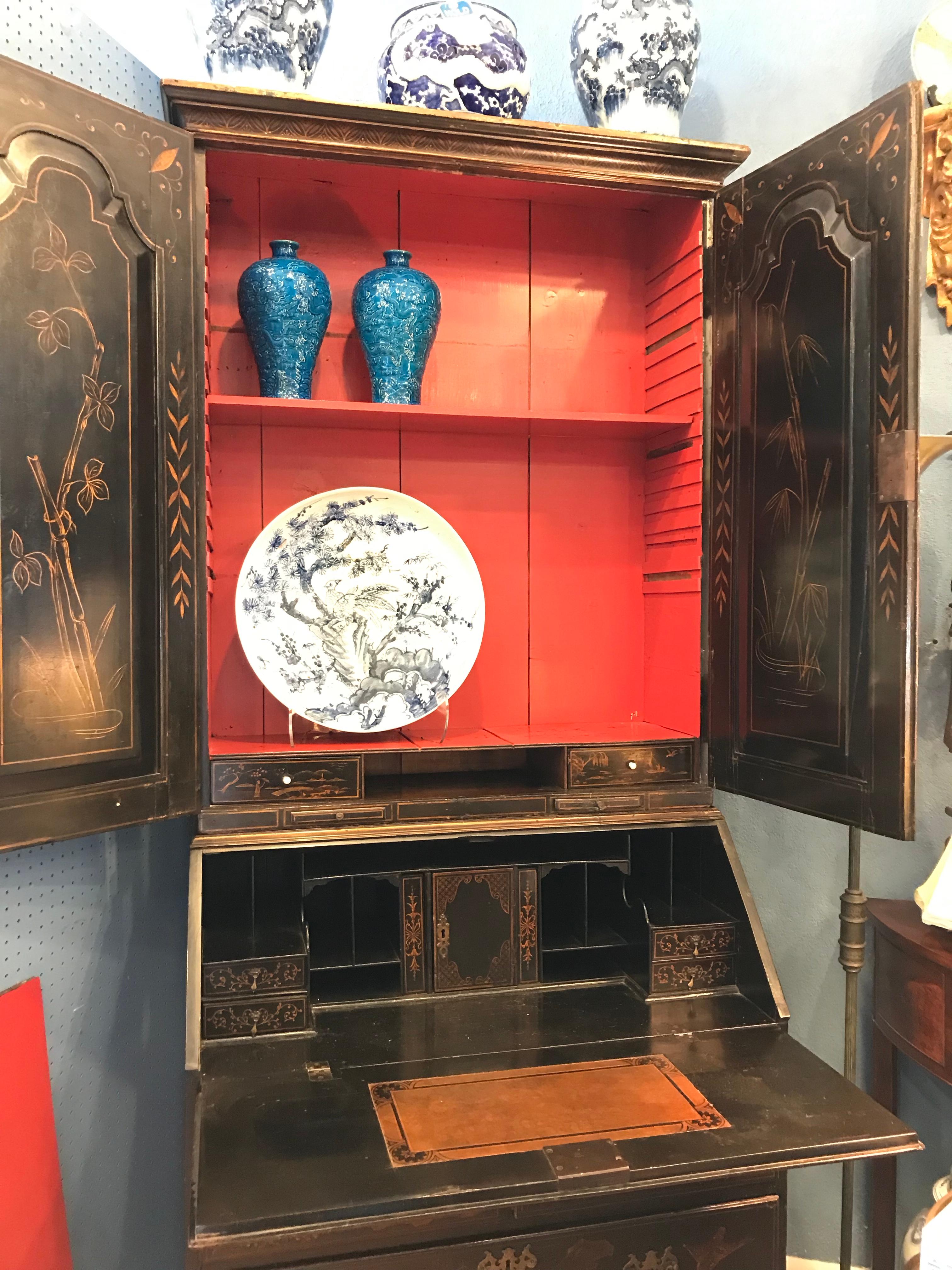 Georgian Period Chinoiserie Secretary Desk / Bookcase 3