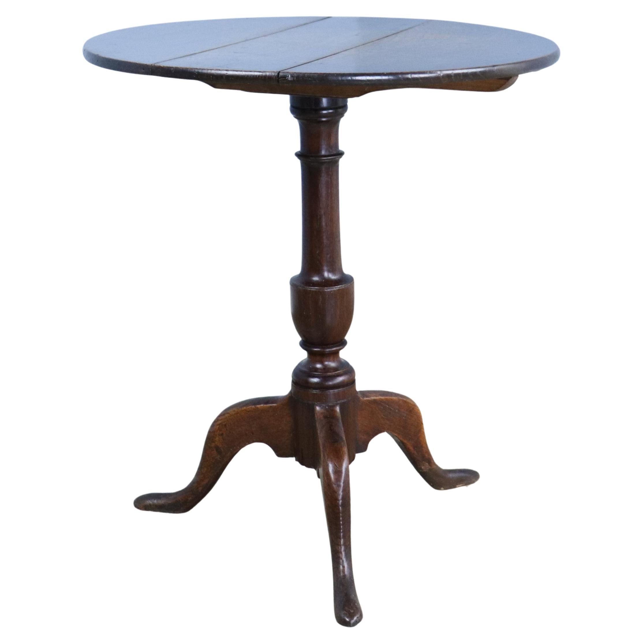 Georgian Period Oak Tripod Based Lamp Table