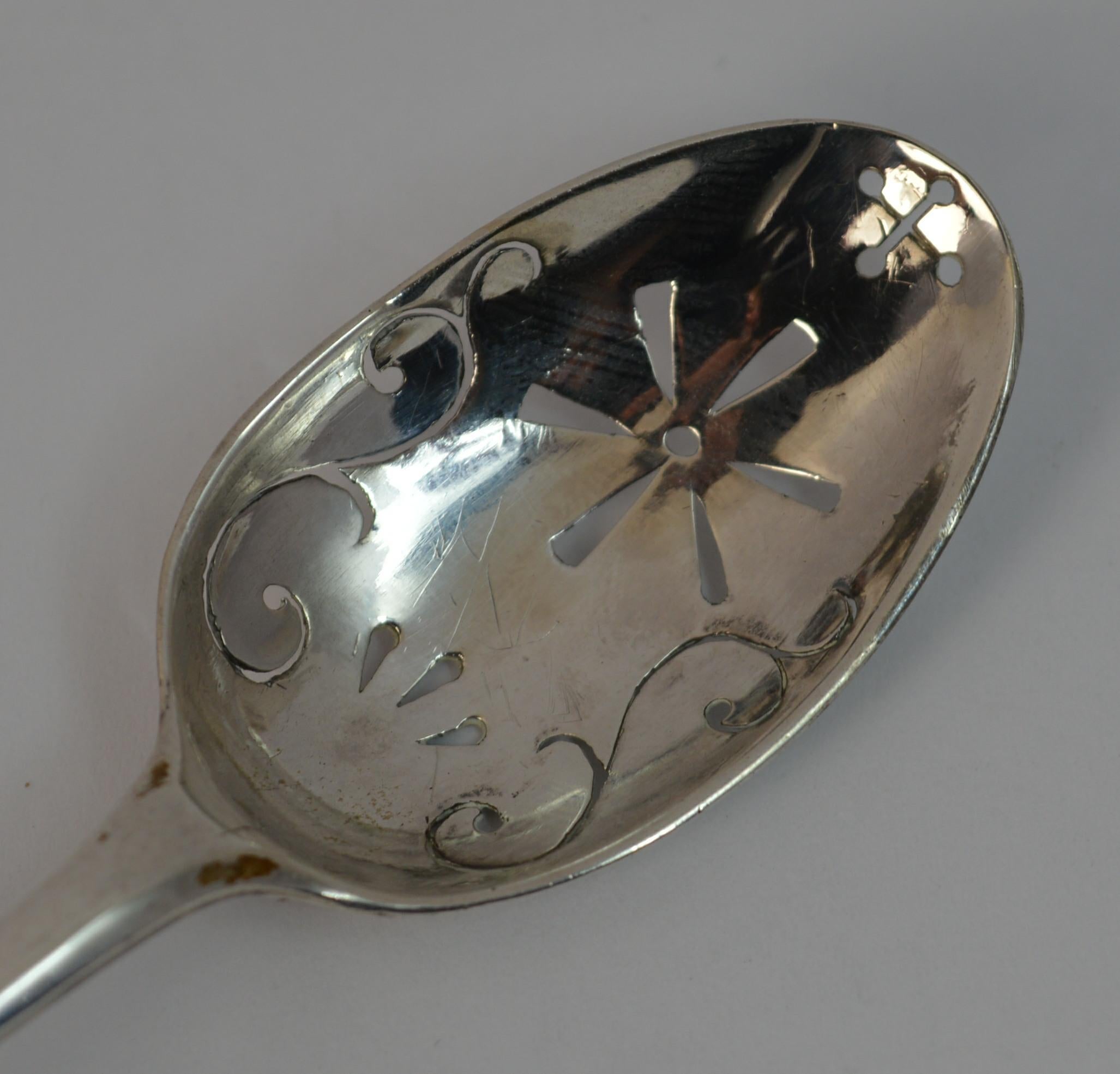 Women's or Men's Georgian Period Rare Solid Silver Mote Spoon, circa 1800