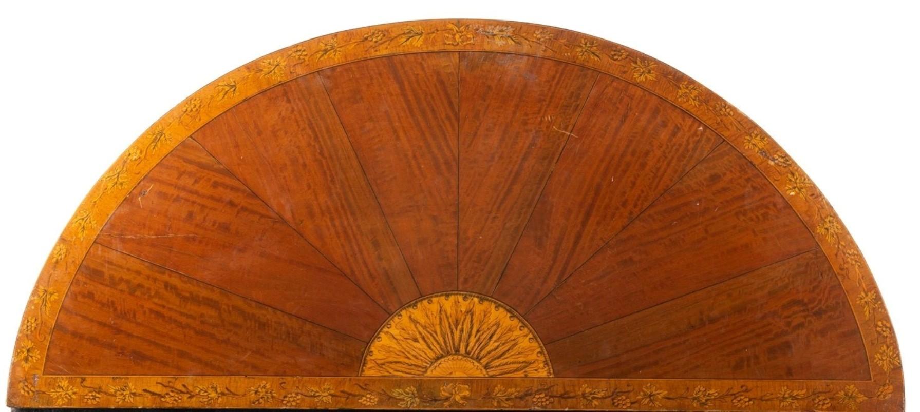 Georgian period Satinwood card table, circa 1780. In Good Condition For Sale In Brighton, Sussex