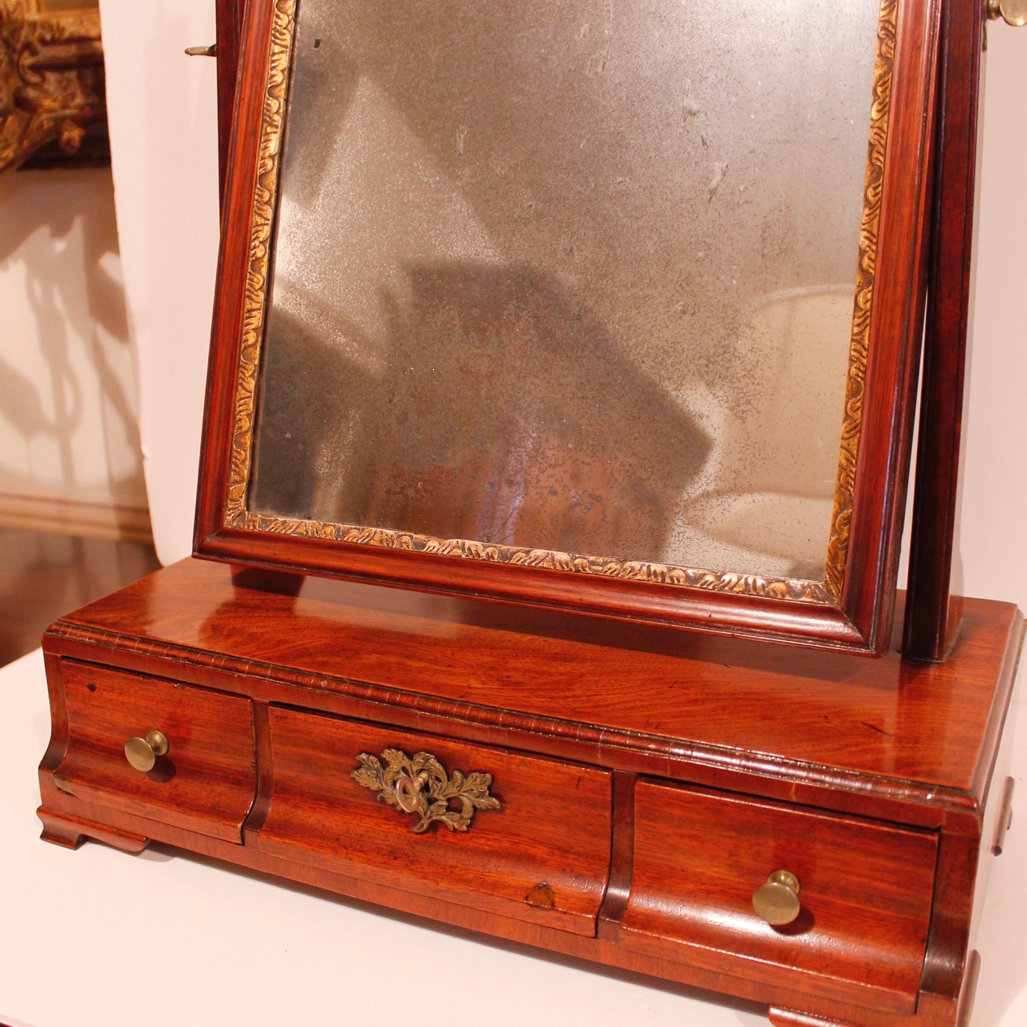 18th Century and Earlier Georgian Period Walnut and Parcel Gilt Dressing Mirror For Sale