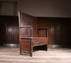 Georgian Pine Settle in Original Paint