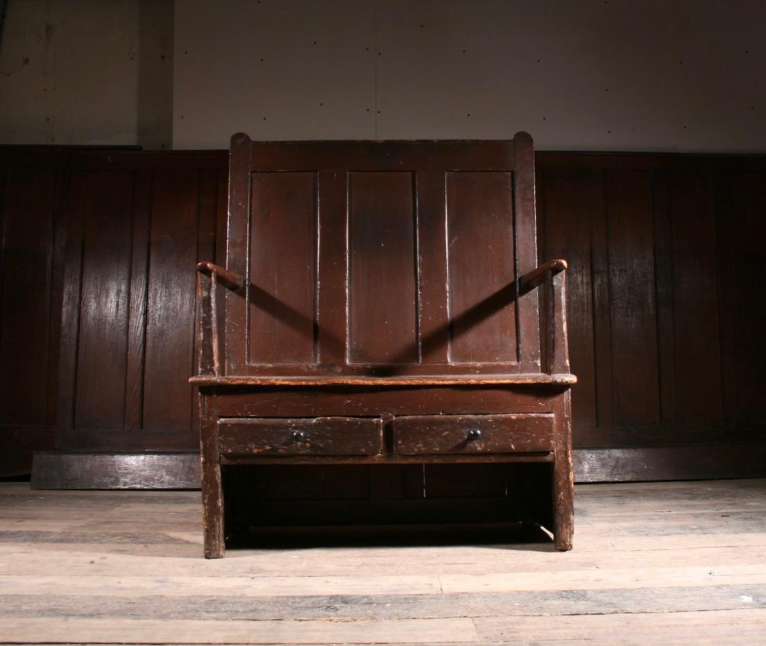 Georgianische Kiefer Siedlung in Originalfarbe (Volkskunst) im Angebot