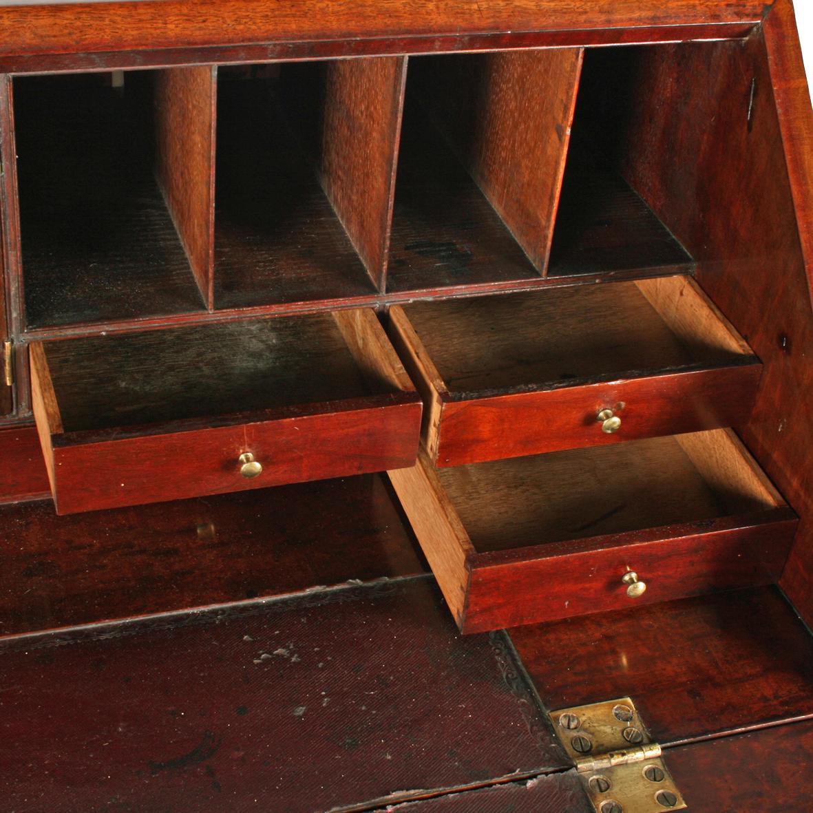 Late 18th Century 18th Century Georgian 'Plum Pudding' Mahogany Bureau Desk For Sale
