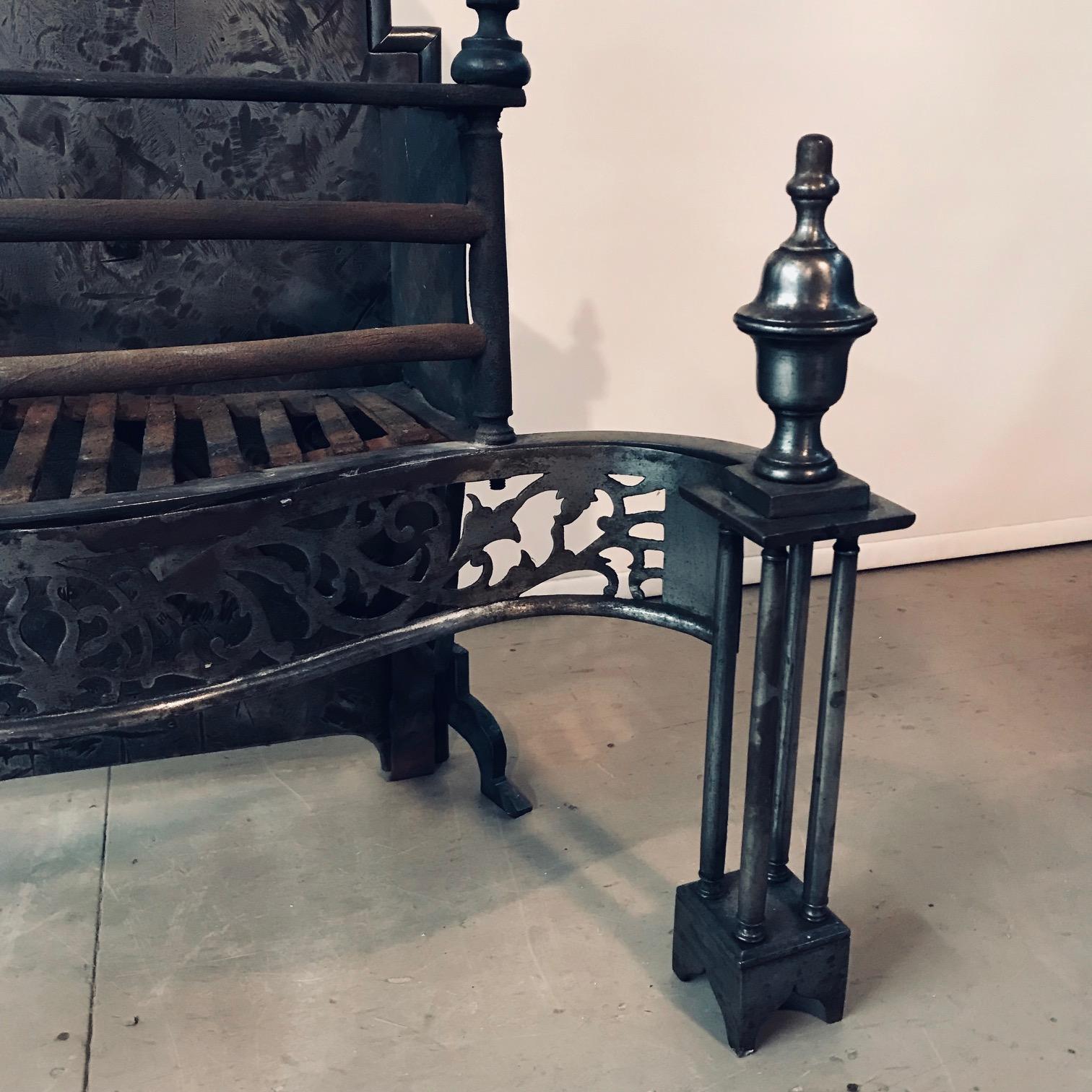 Georgian Polished Steel Firegrate, circa 1800 In Good Condition For Sale In Montreal, QC