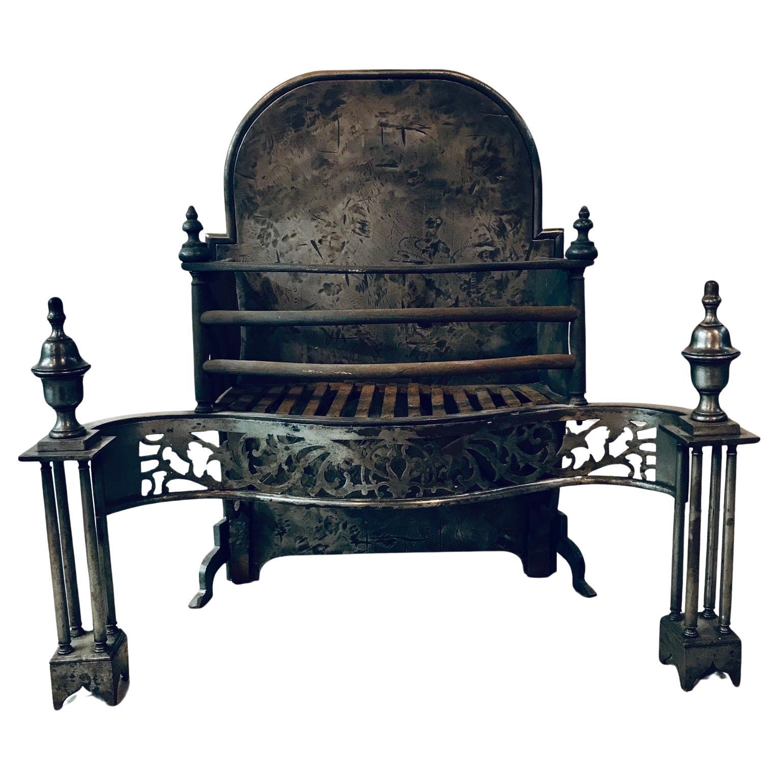 Grille de cheminée géorgienne en acier poli, vers 1800 en vente