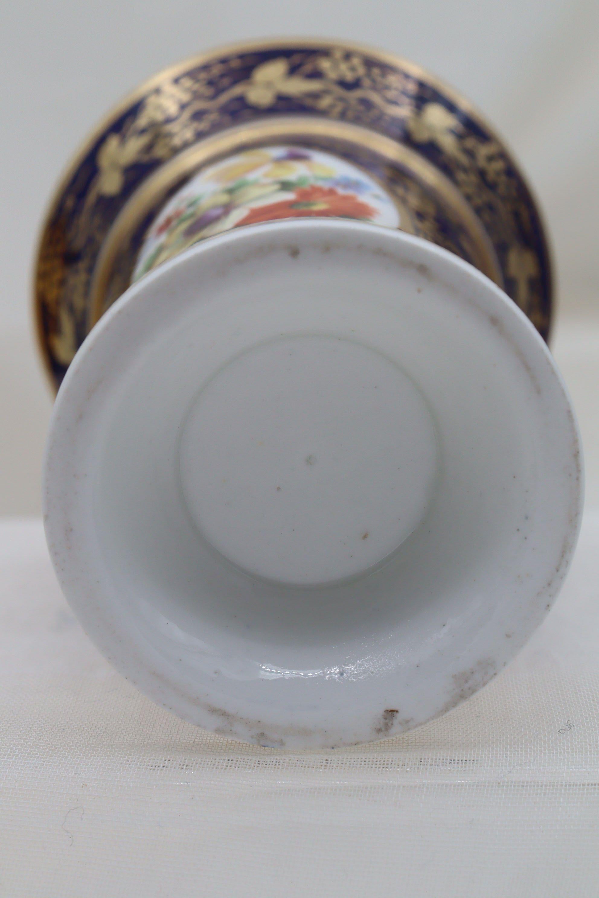 Hand-Painted Georgian porcelain hand painted and gilded spill vase For Sale