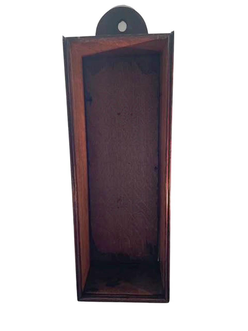 Georgian Quarter Sawn Oak Candle Box with Burr Walnut Inlay In Good Condition For Sale In Nantucket, MA