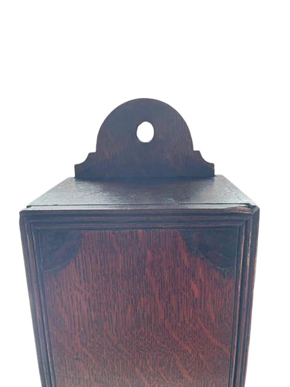 Georgian Quarter Sawn Oak Candle Box with Burr Walnut Inlay For Sale 2