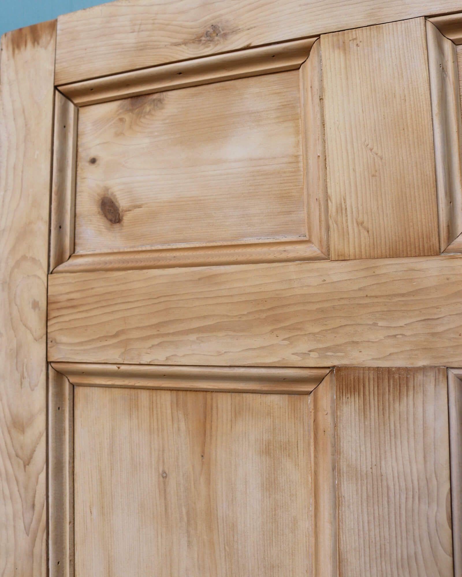 Georgian Reclaimed Stripped Pine Internal Door In Fair Condition For Sale In Wormelow, Herefordshire