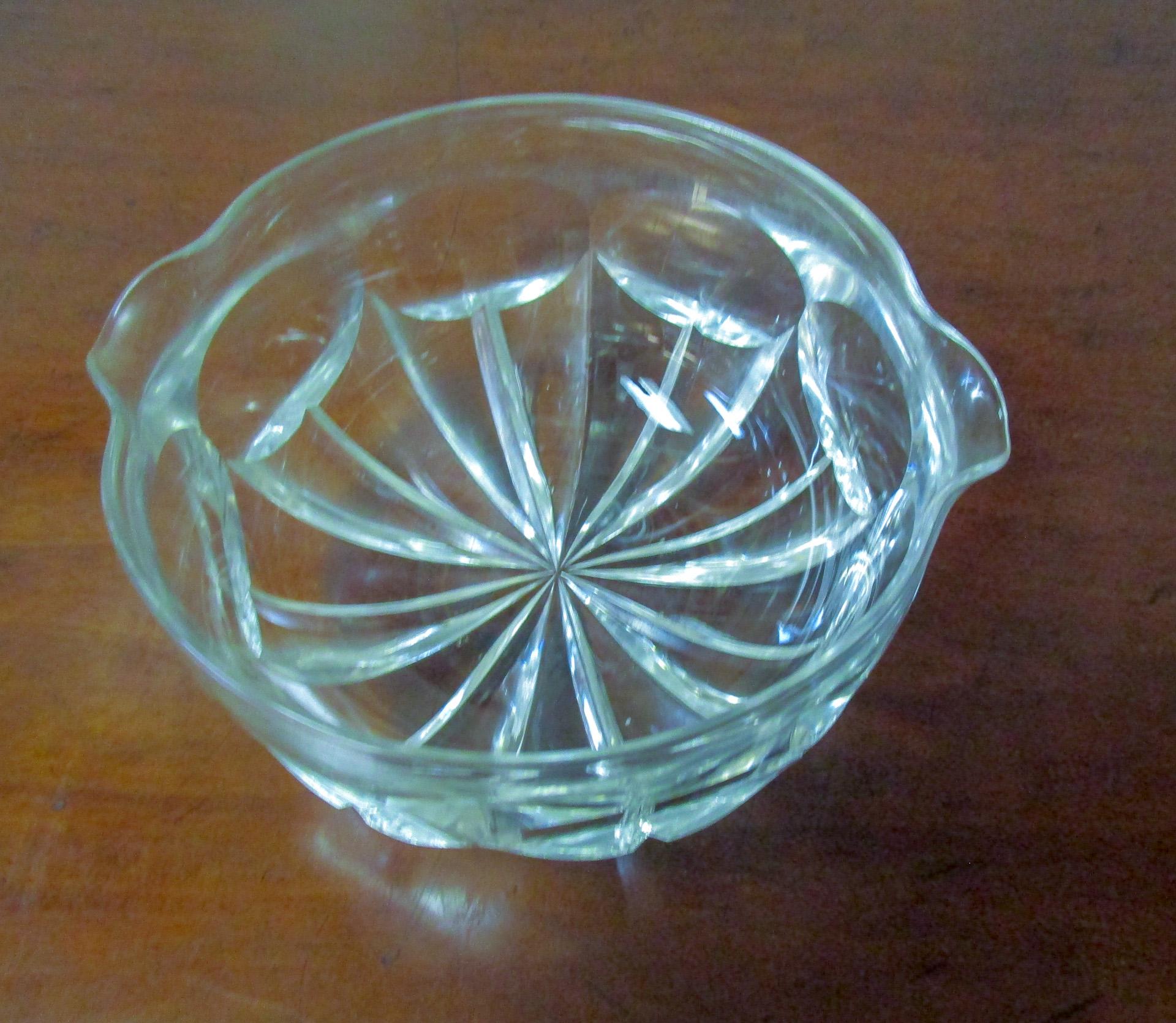 Early 19th Century Georgian Regency Facet Cut Glass Wine Rinser Bowls circa 1820 Set of Six For Sale