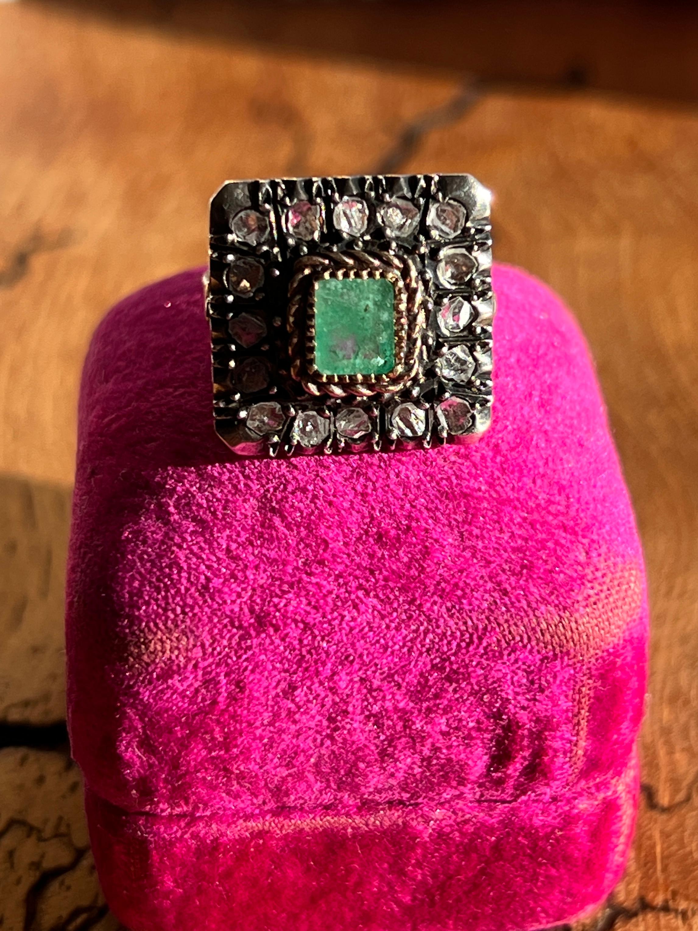 Georgien Reproduction géorgienne Bague en argent sterling or jaune 14k diamant émeraude années 1950 en vente