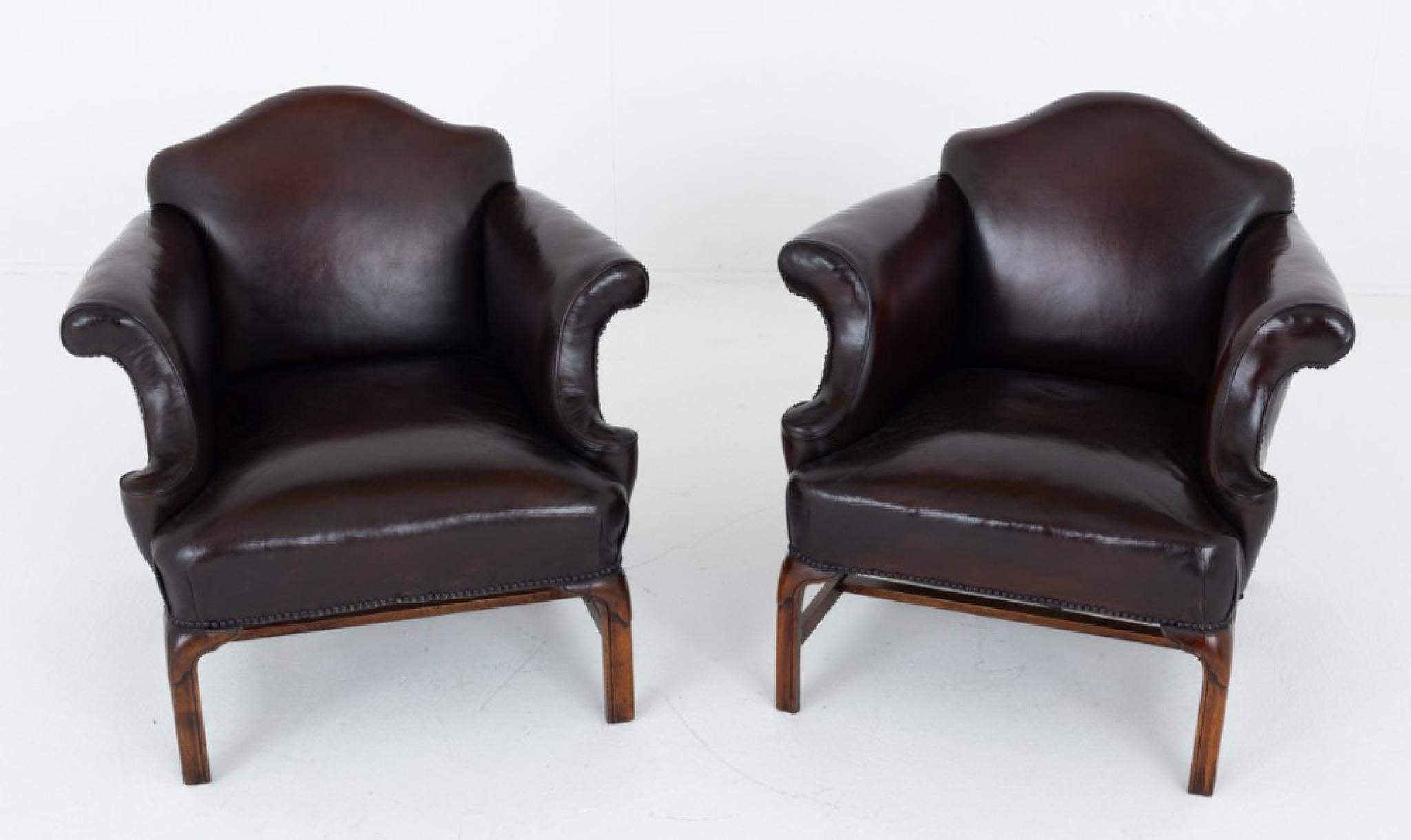 Late 19th Century Georgian Revival Club Chairs Leather Seats 1880 For Sale