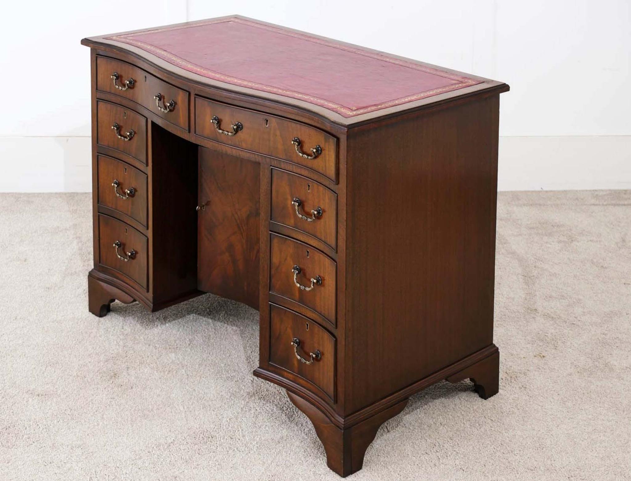 Georgian Revival Desk Mahogany Knee Hole Writing Table For Sale 2