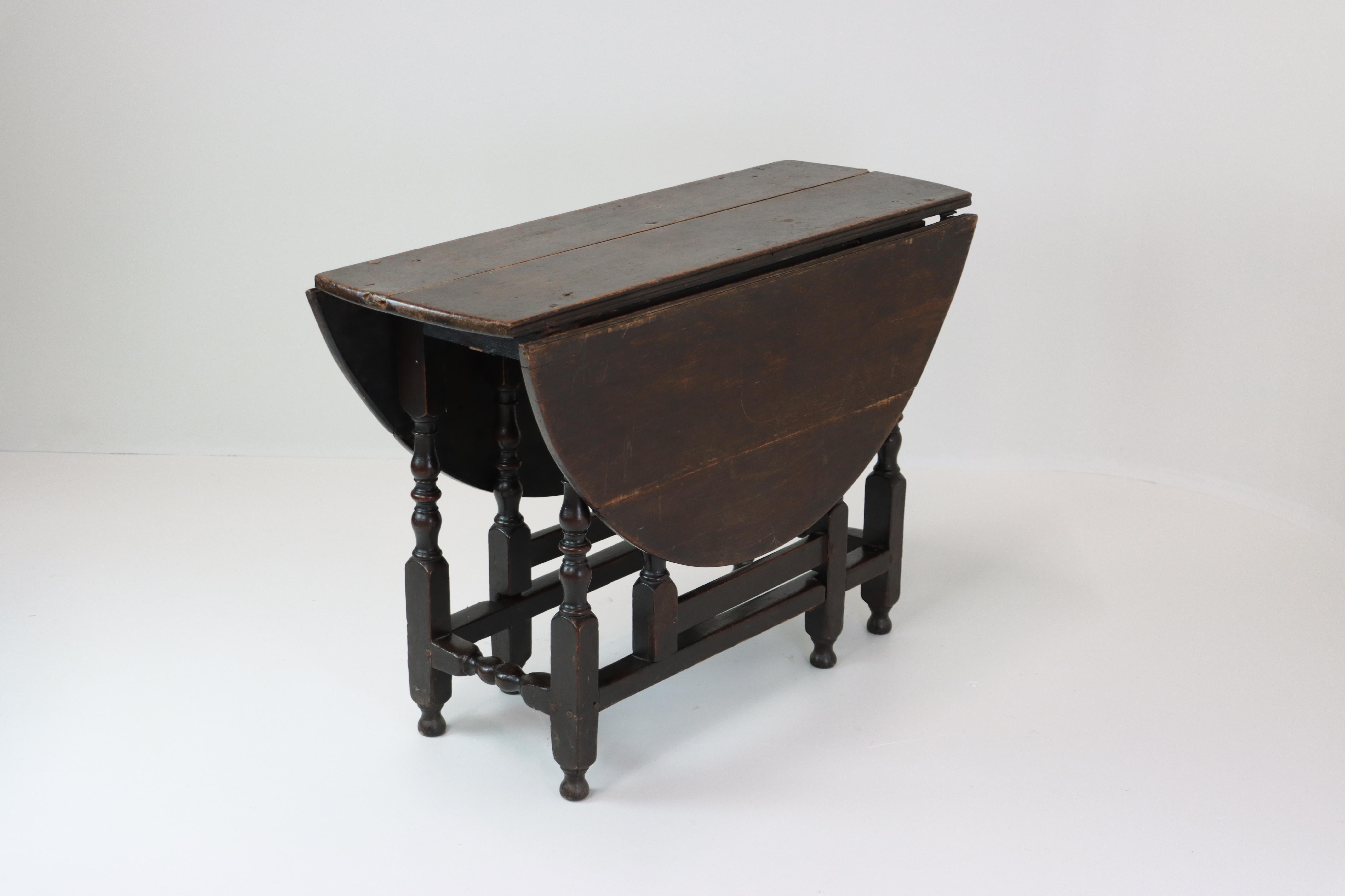 British Georgian Revival English Barley Twist Oak Gateleg Table For Sale