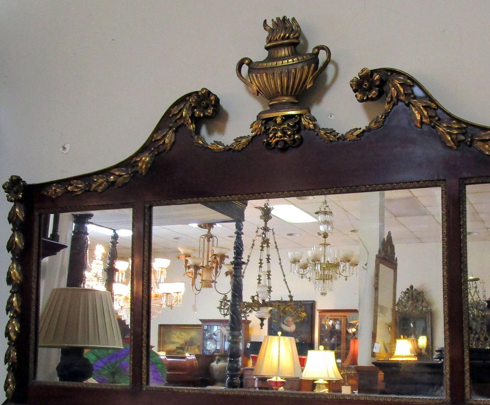 Early 20th Century Georgian Revival English Mahogany and Giltwood Overmantle Mirror