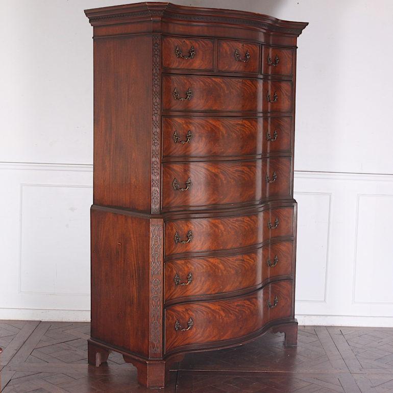 Georgian Revival Flame Mahogany Chest on Chest 2