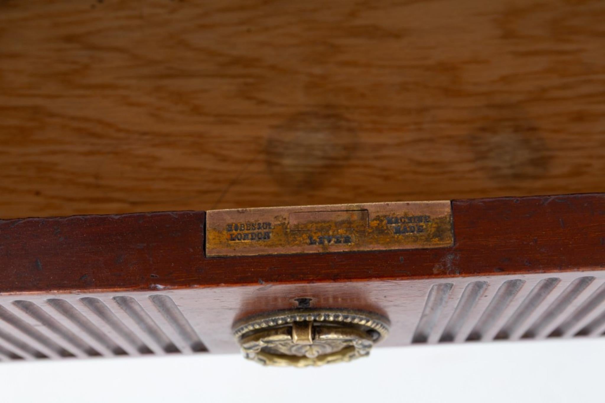Georgian Revival Server Sideboard Mahogany Hobbs and Co London For Sale 3
