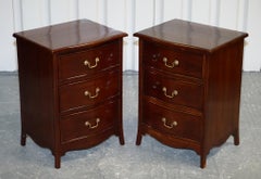 GEORGIAN REVIVAL STYLE SERPENTINE NIGHTSTANDS BEDSIDES BY BRiGHTS OF NETTLEBED