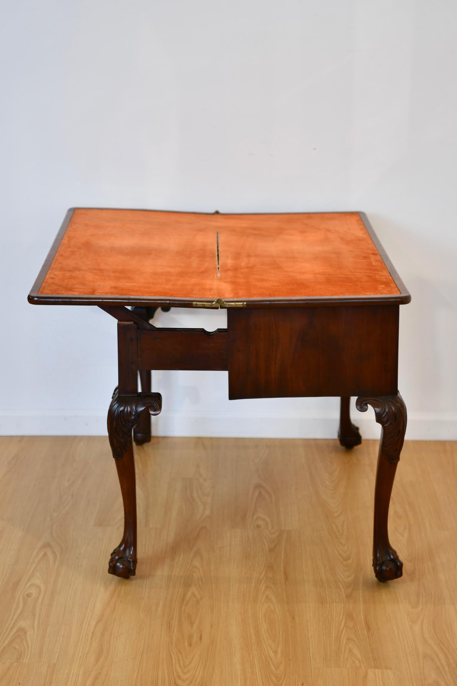 Georgian Revival Transforming Desk and Games Table For Sale 5