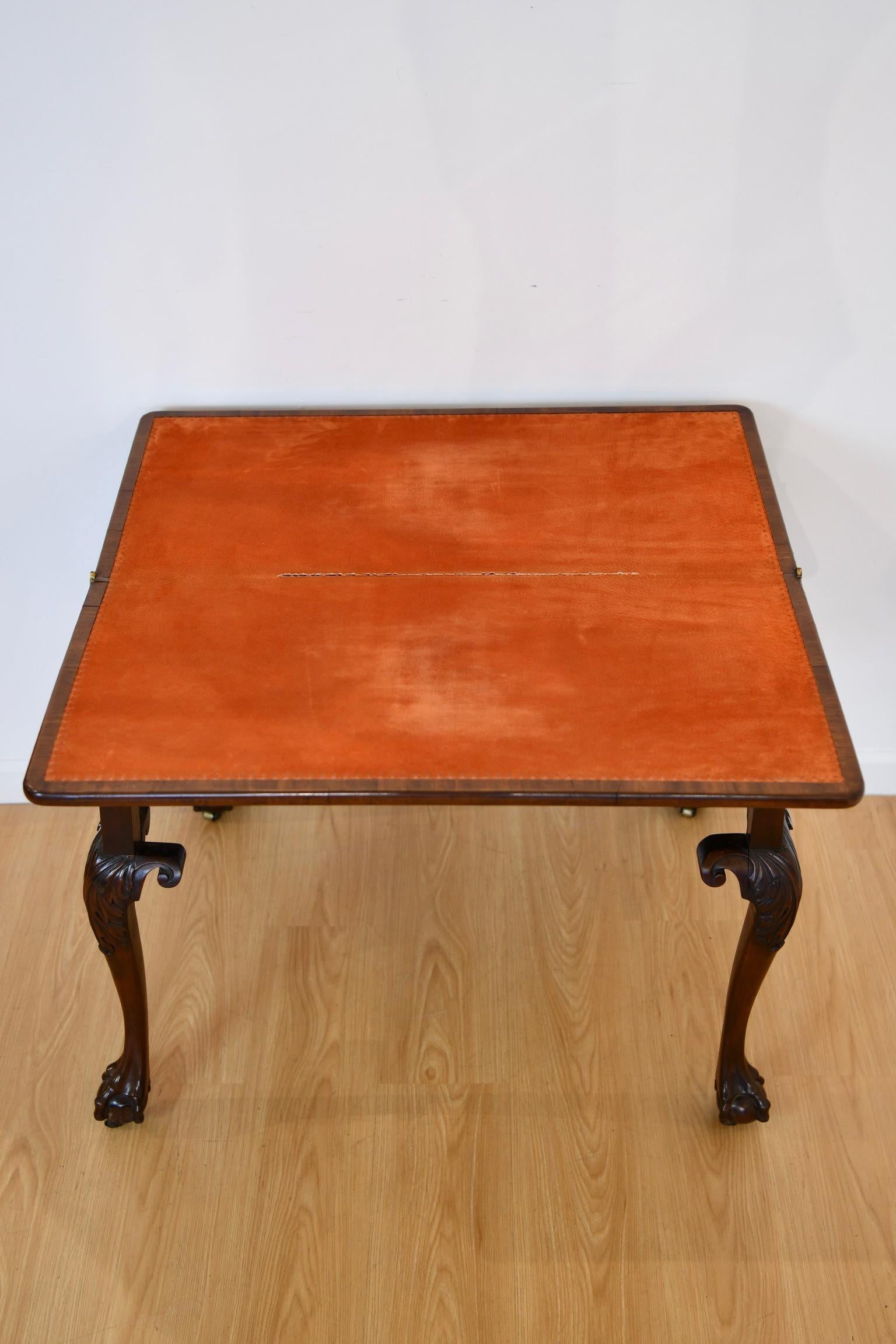 Georgian Revival Transforming Desk and Games Table For Sale 7