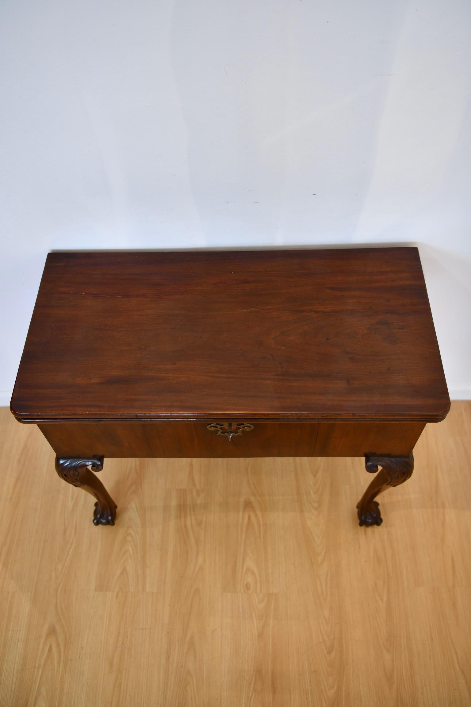 20th Century Georgian Revival Transforming Desk and Games Table For Sale