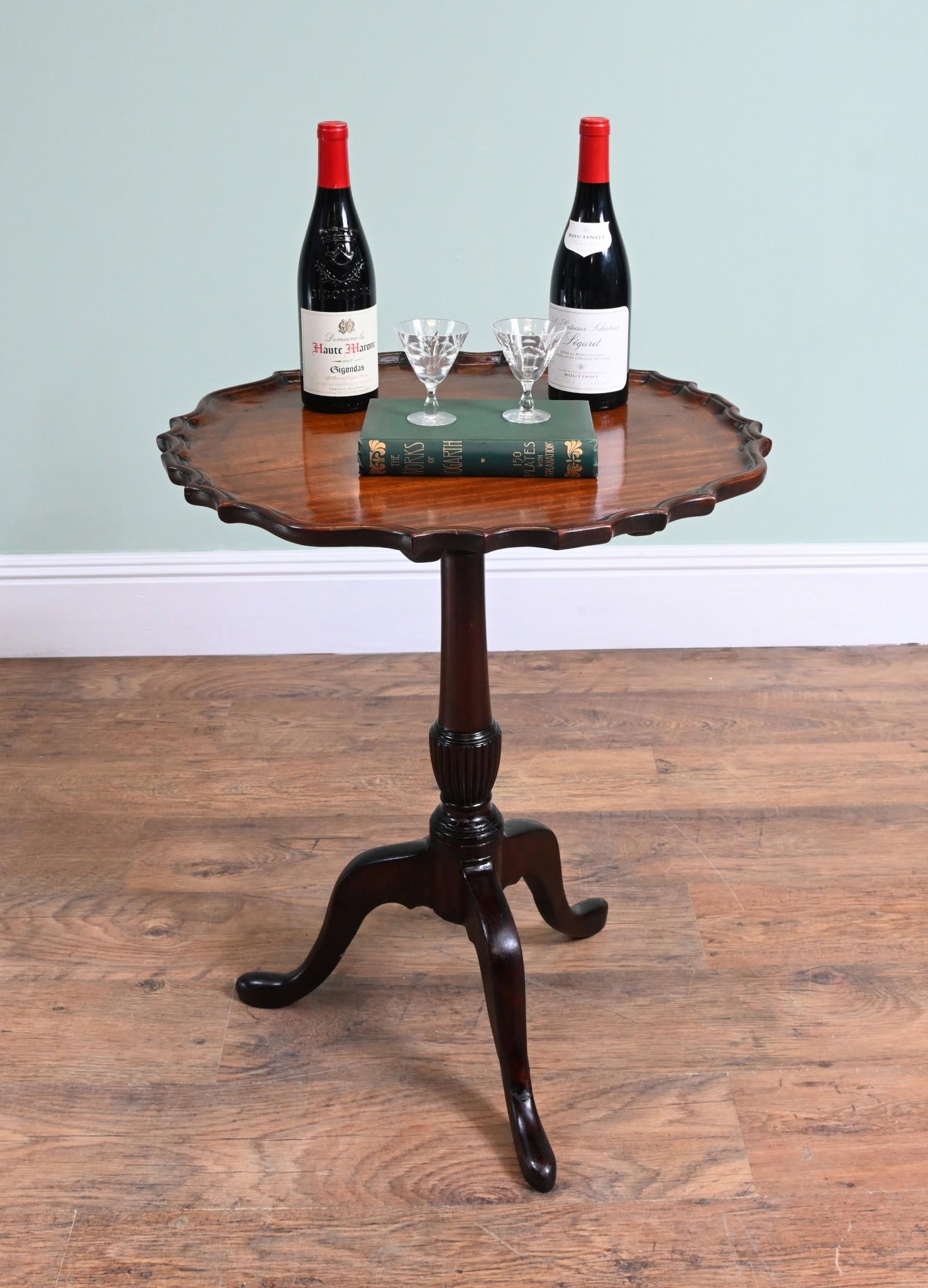 Georgian Revival Wine Table Side Tip Top Pie Crust For Sale 5