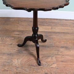 Georgian Revival Wine Table Side Tip Top Pie Crust